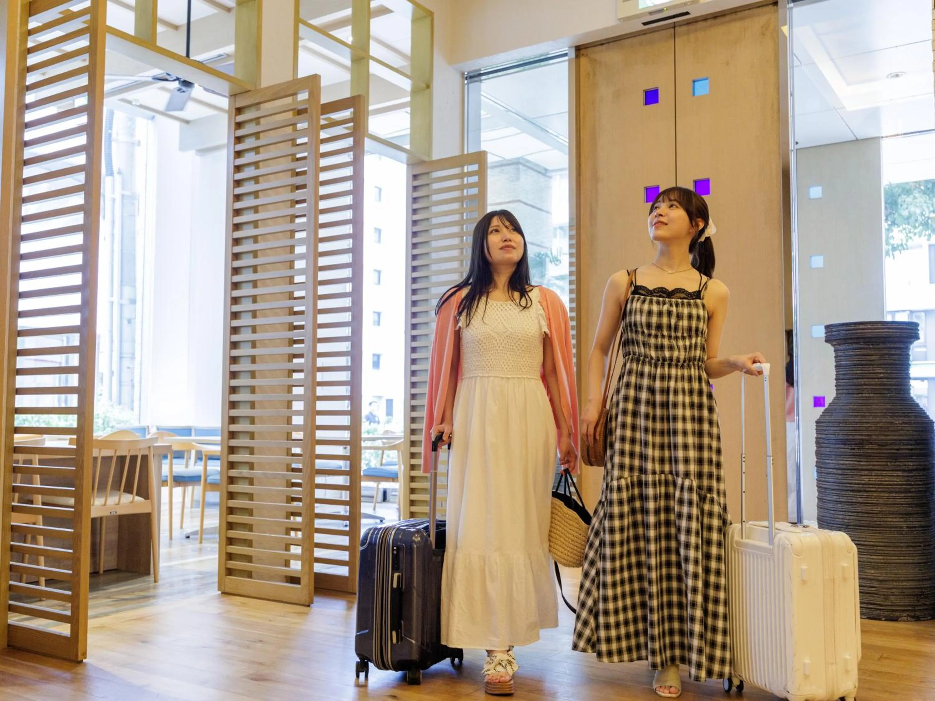 Lounge or bar in Nishitetsu Resort Inn Naha