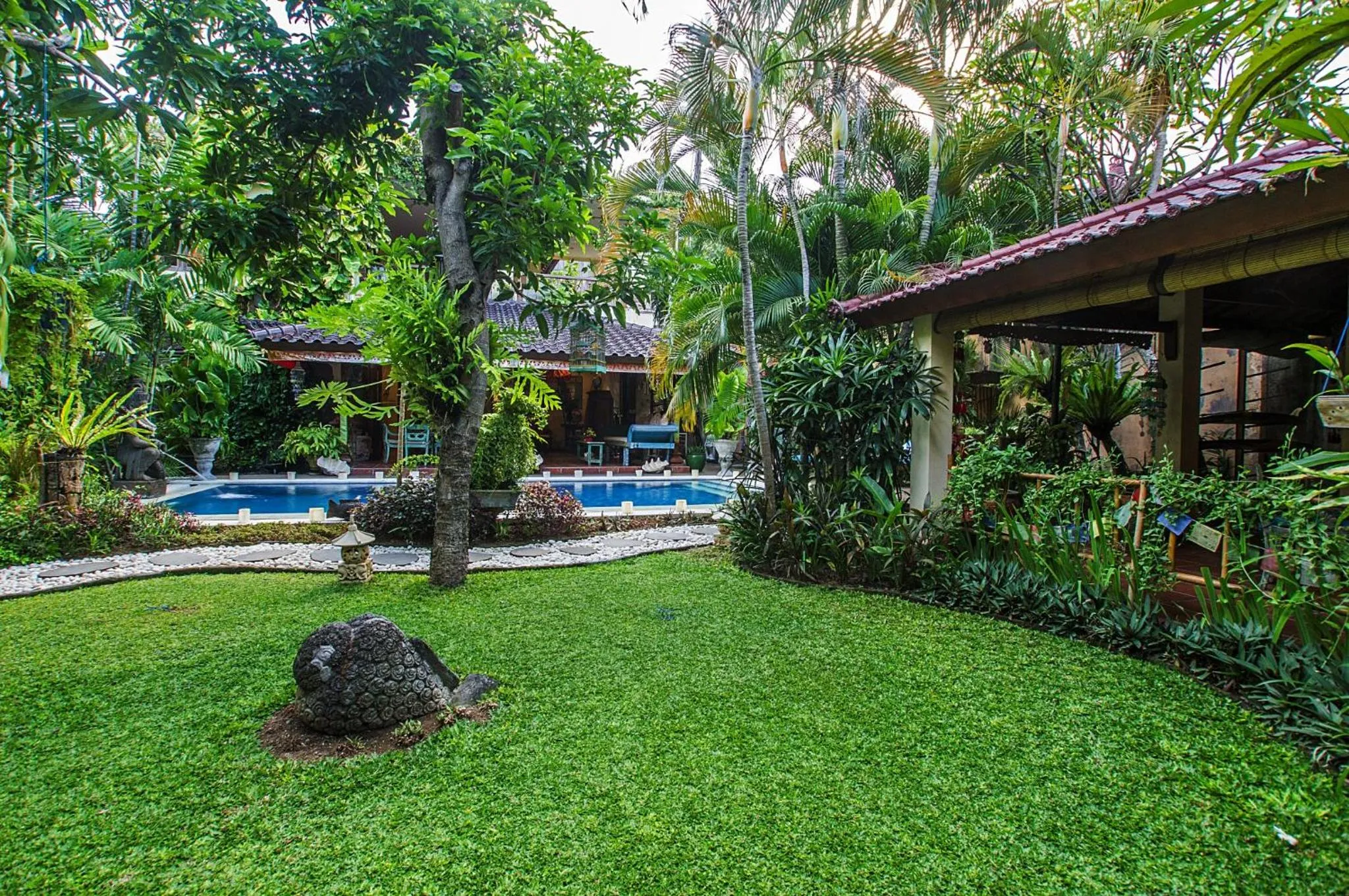 Garden in Villa Kaja by Nagisa Bali