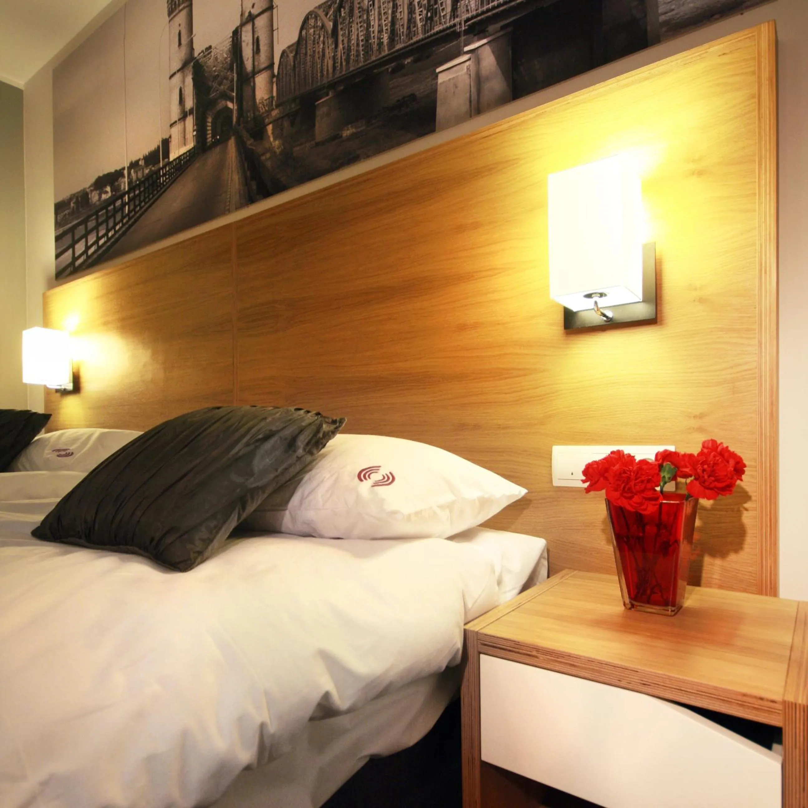 Photo of the whole room, Bed in Link Hotel