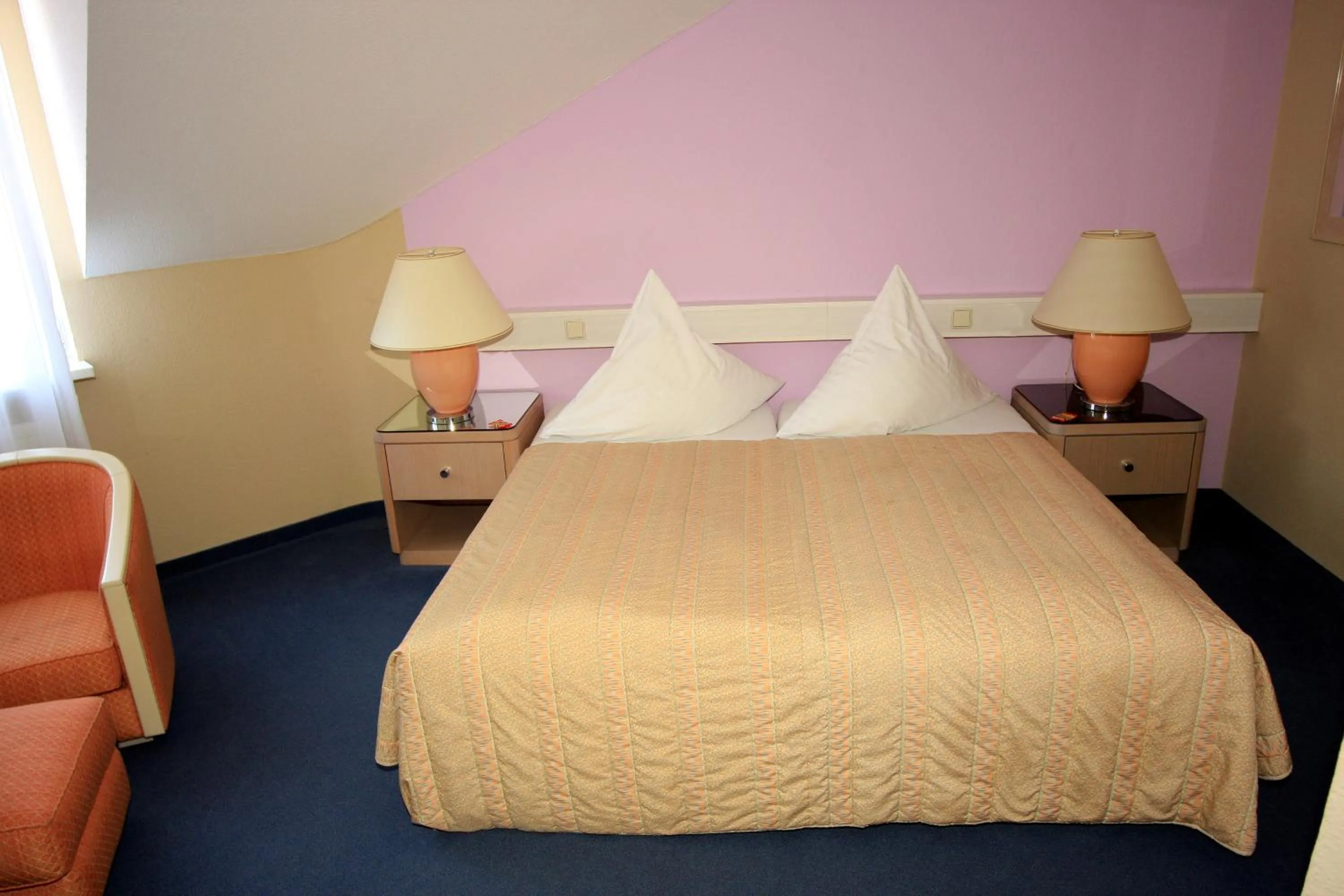 Photo of the whole room, Bed in Ilmenauer Hof