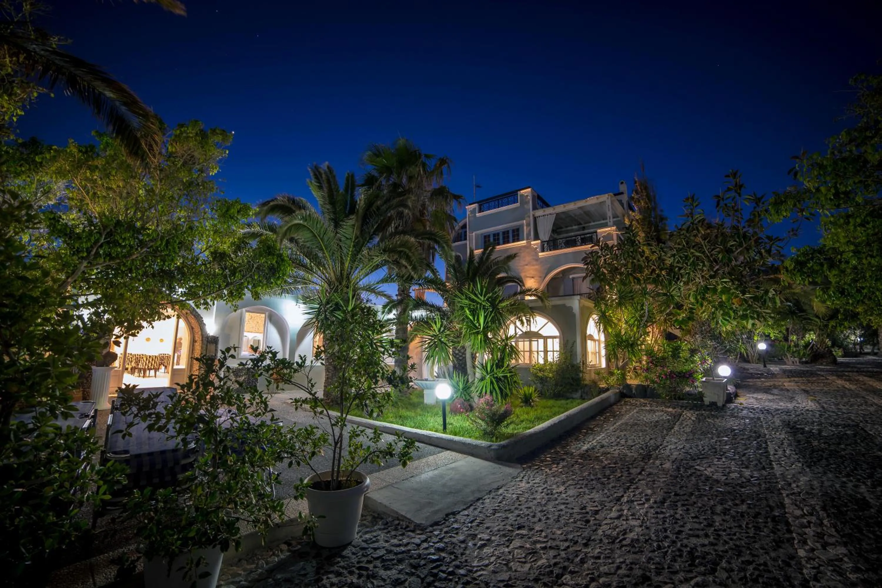 Property building in Pantheon Hotel