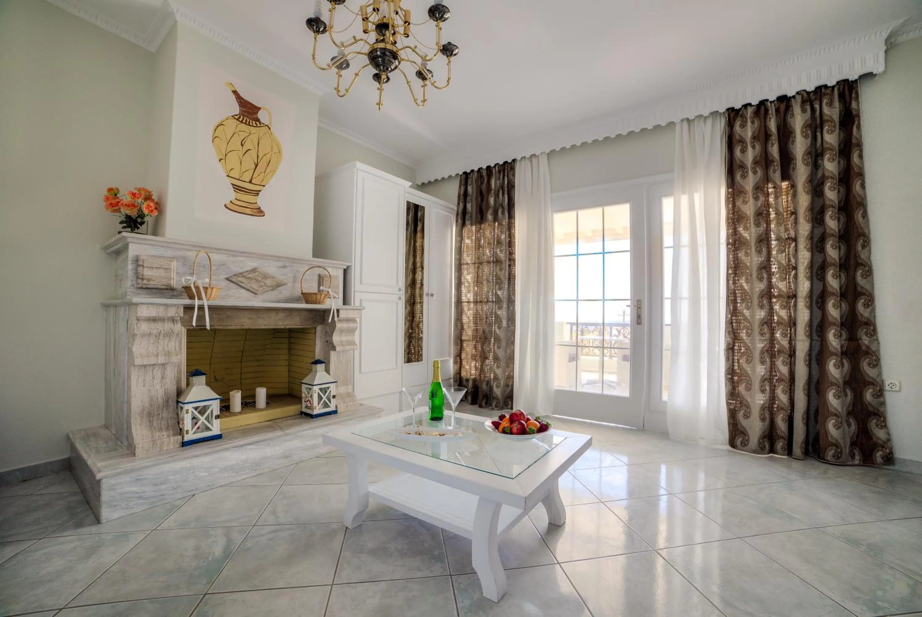 Day in Pantheon Hotel