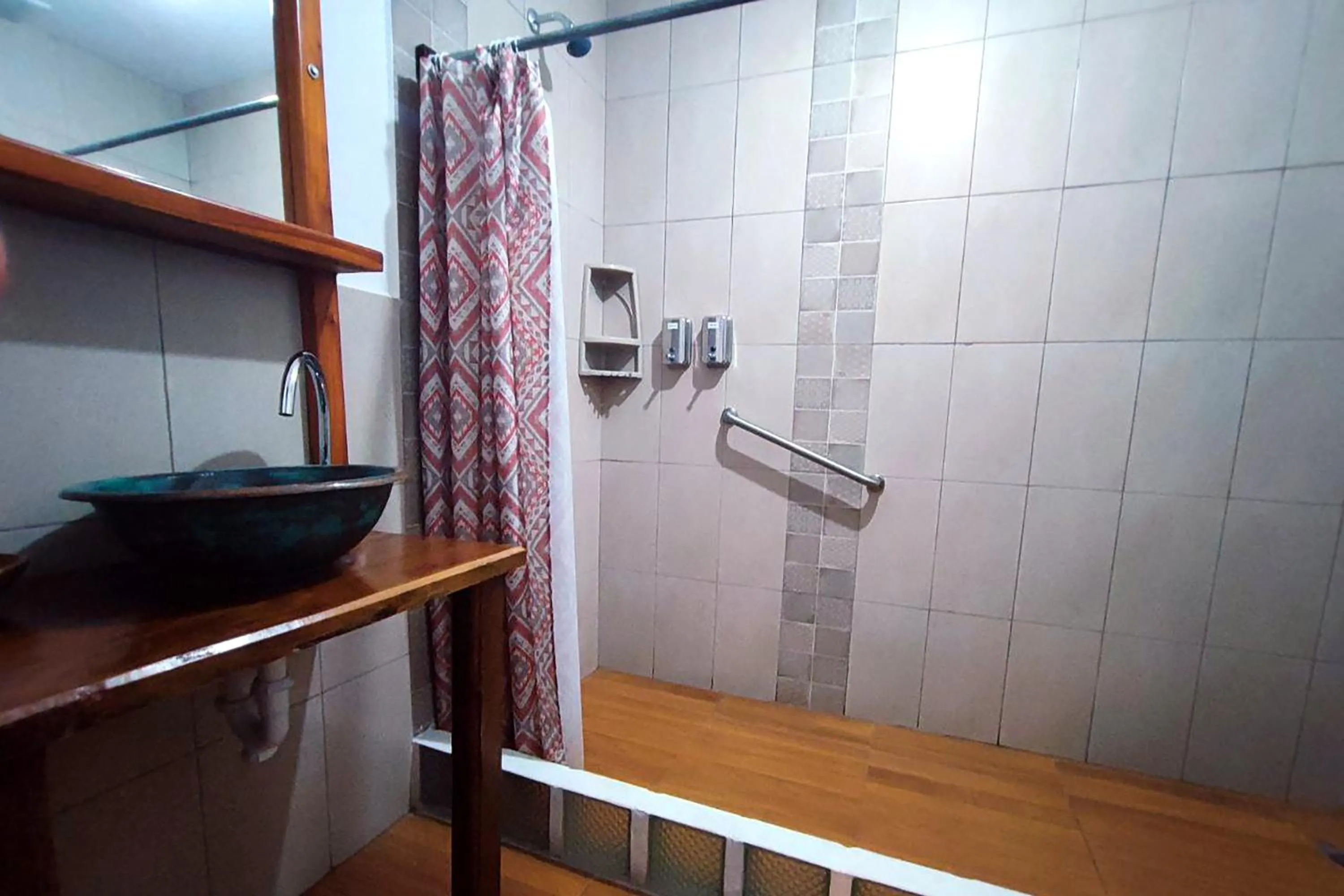 Shower in Hotel Casa Alquimia