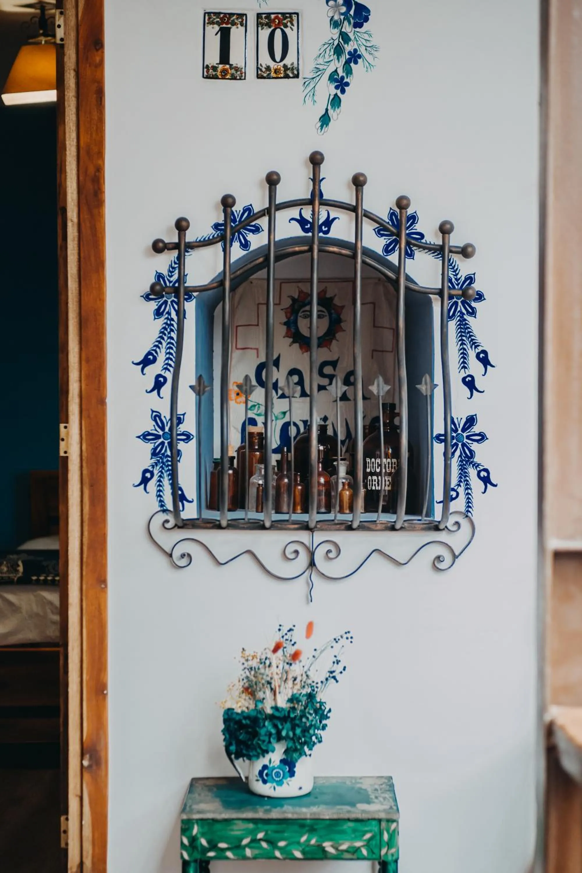 Decorative detail in Hotel Casa Alquimia