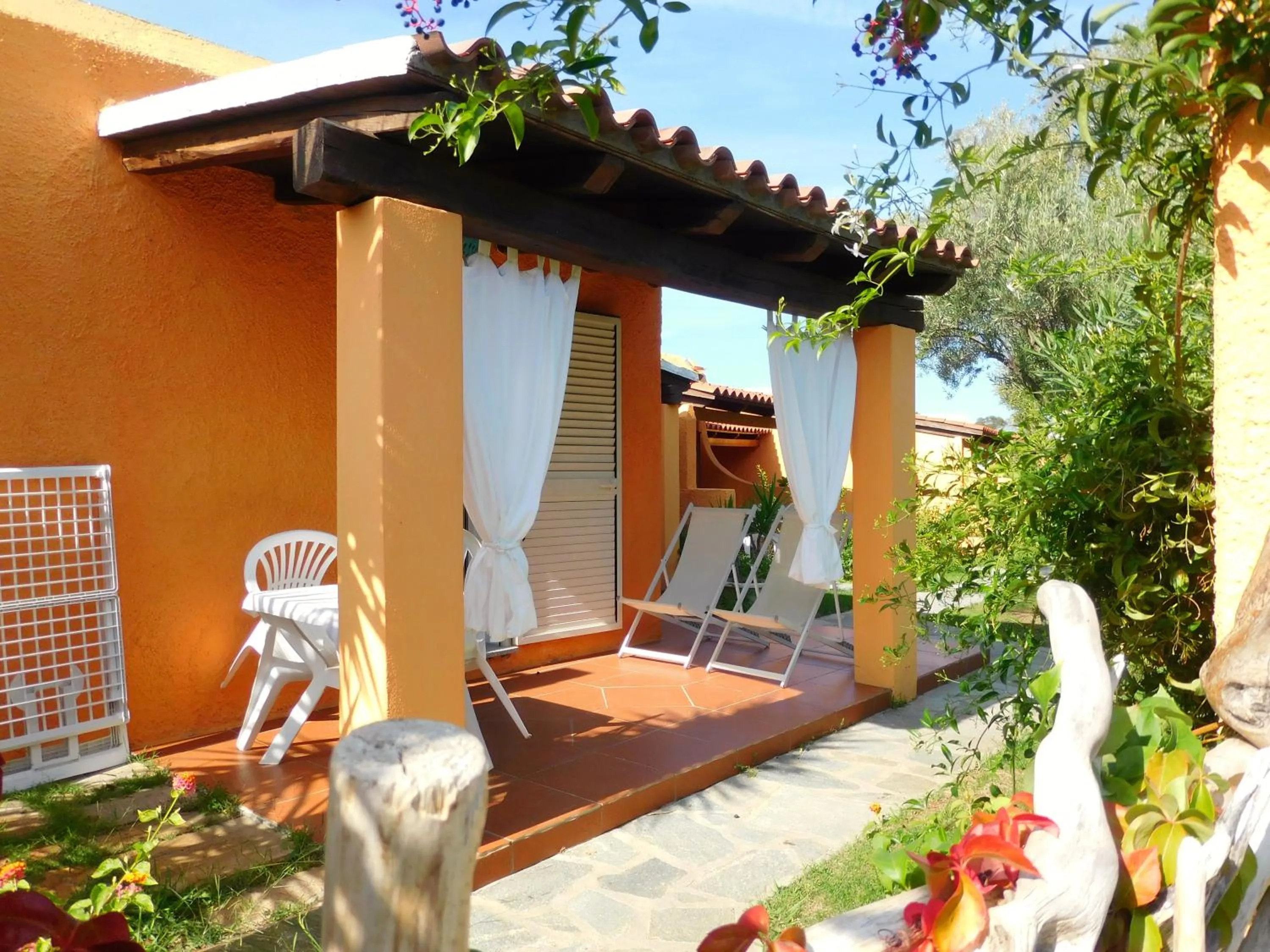 Patio in Residence La Pineta