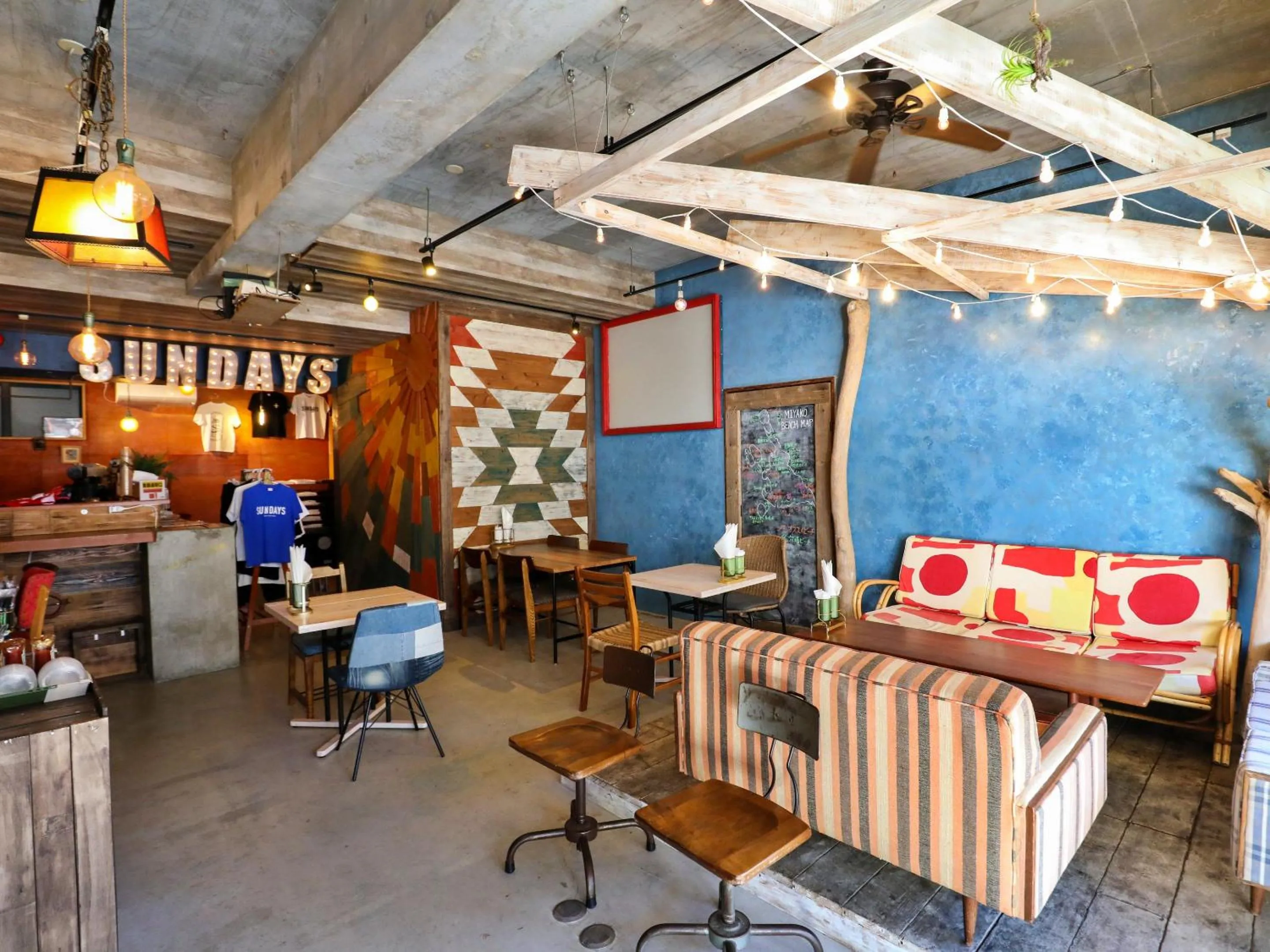 Nearby landmark in Hotel 385