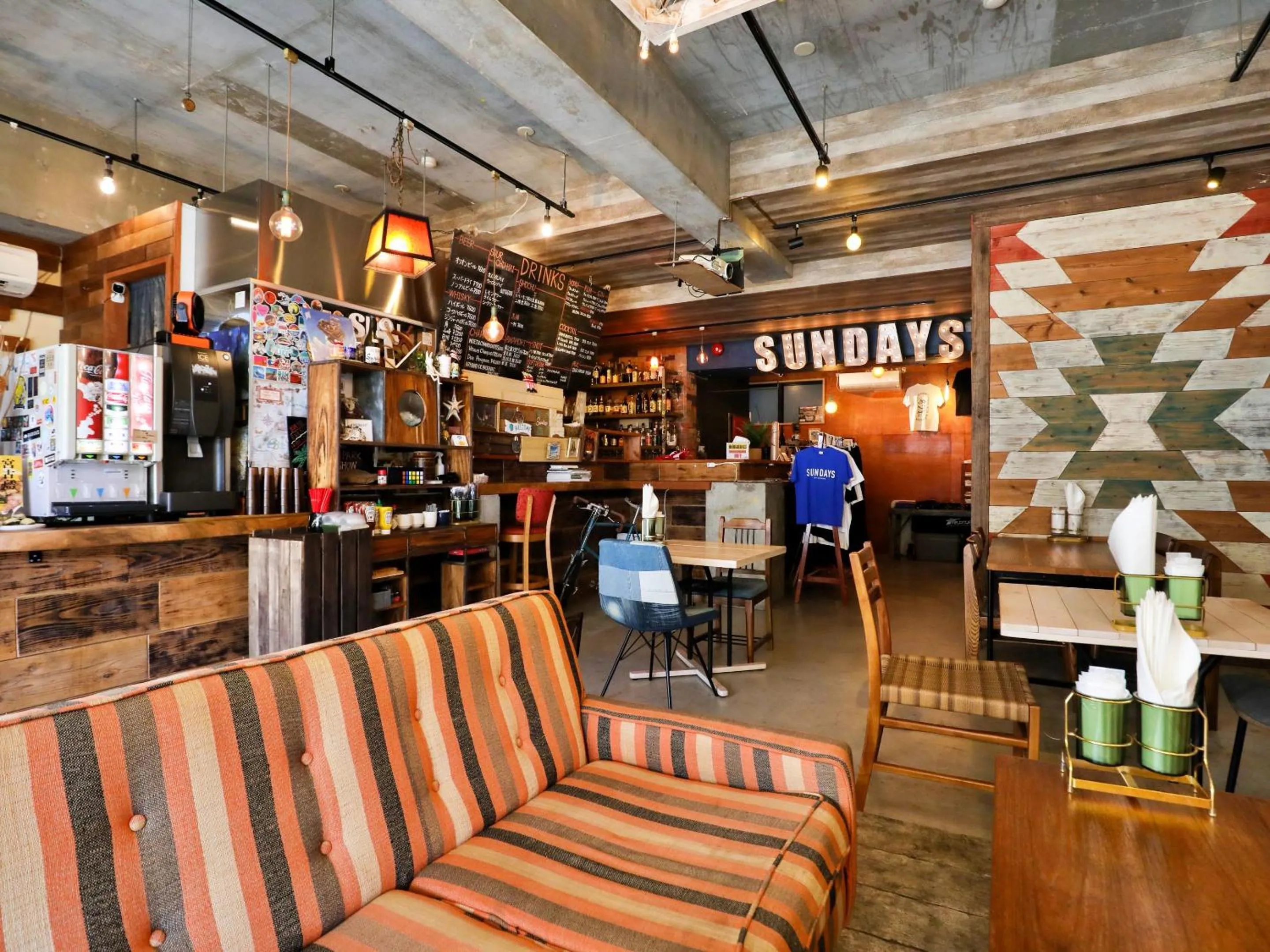 Nearby landmark in Hotel 385