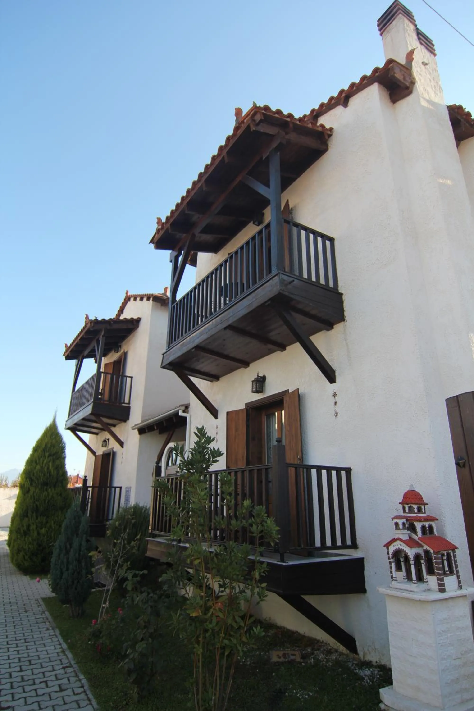 Property building in Chateaux Constantin Agistro