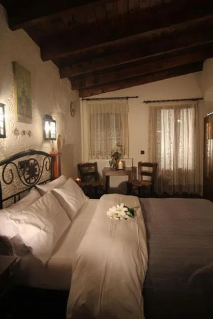 Bed in Chateaux Constantin Agistro