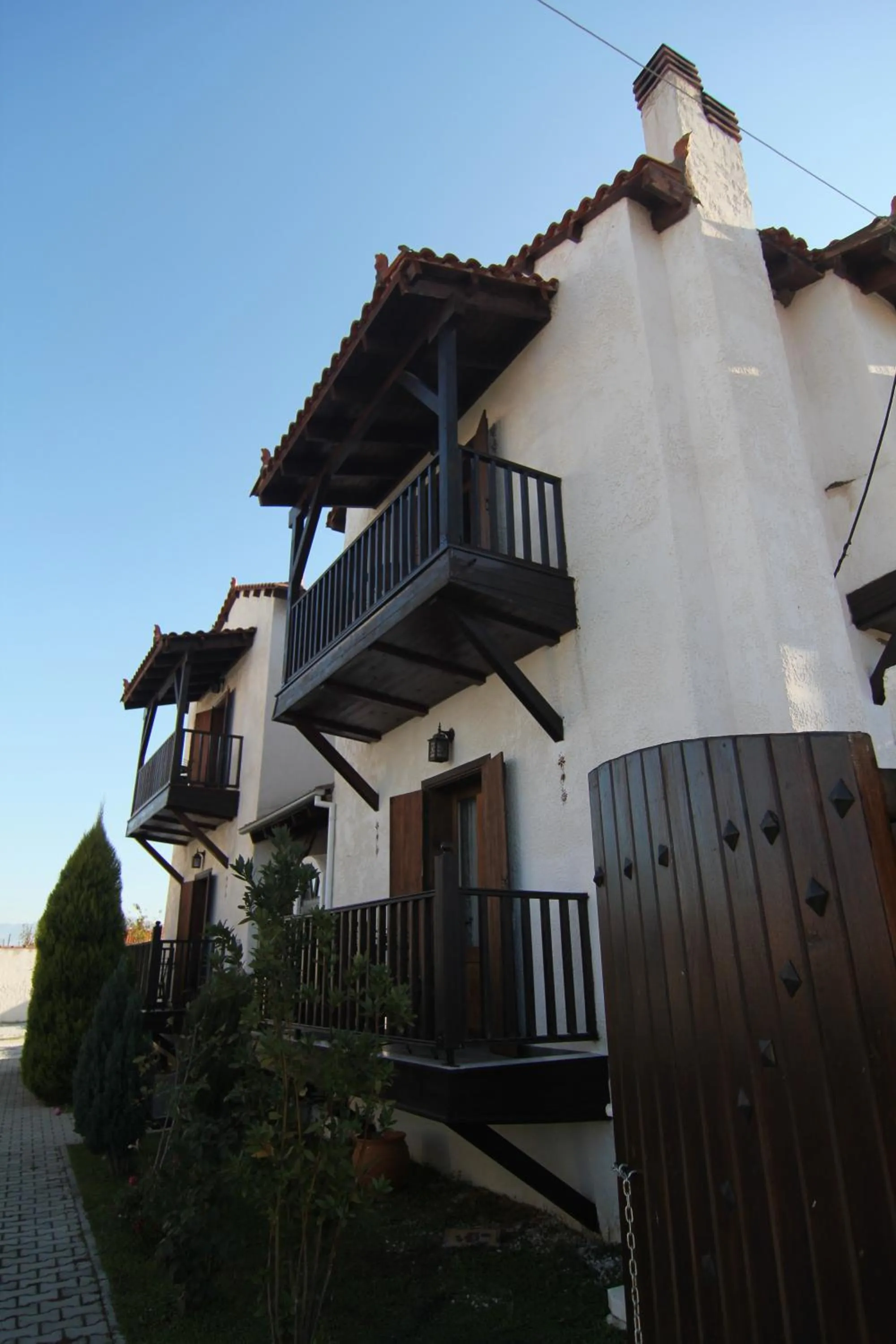 Property building in Chateaux Constantin Agistro