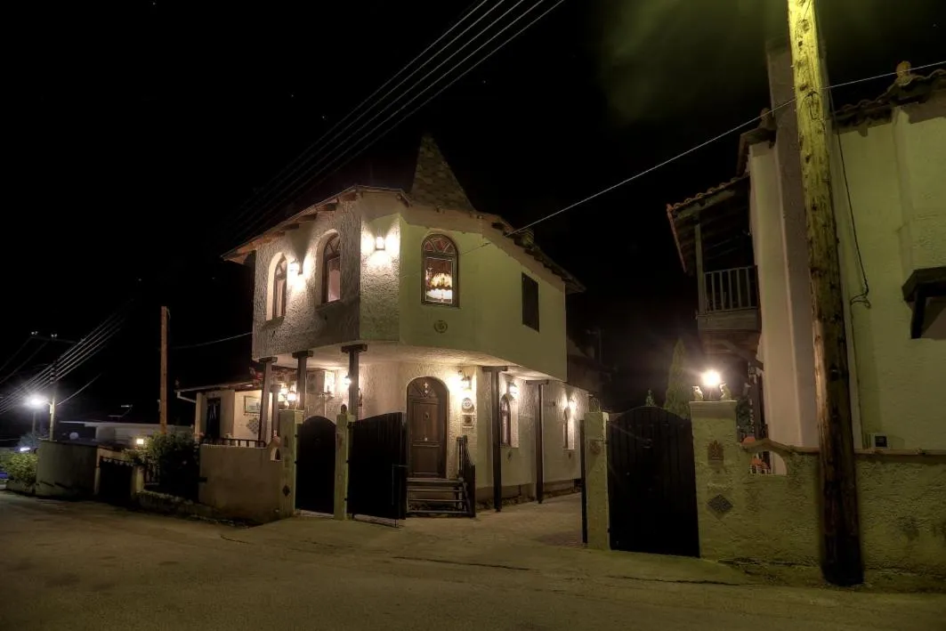 Property building in Chateaux Constantin Agistro