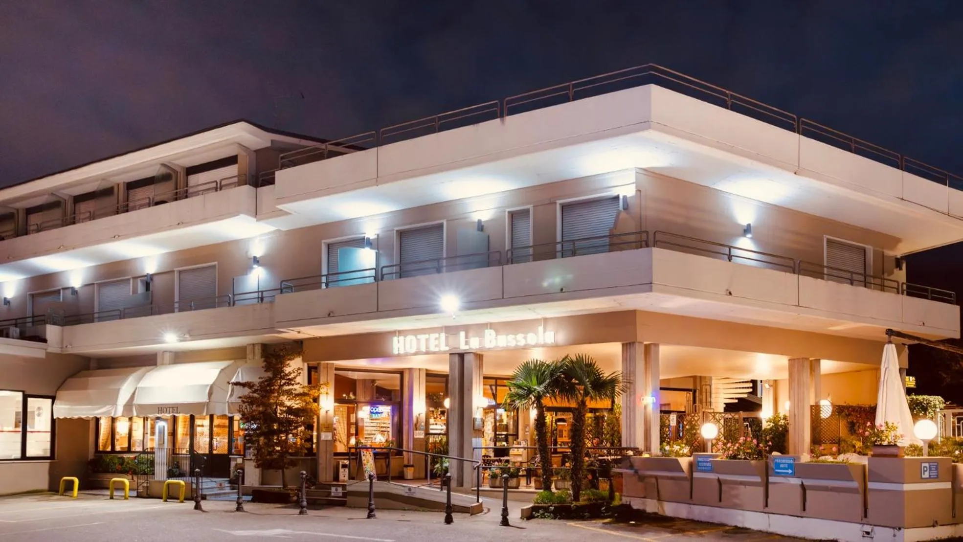 Property building in Hotel La Bussola