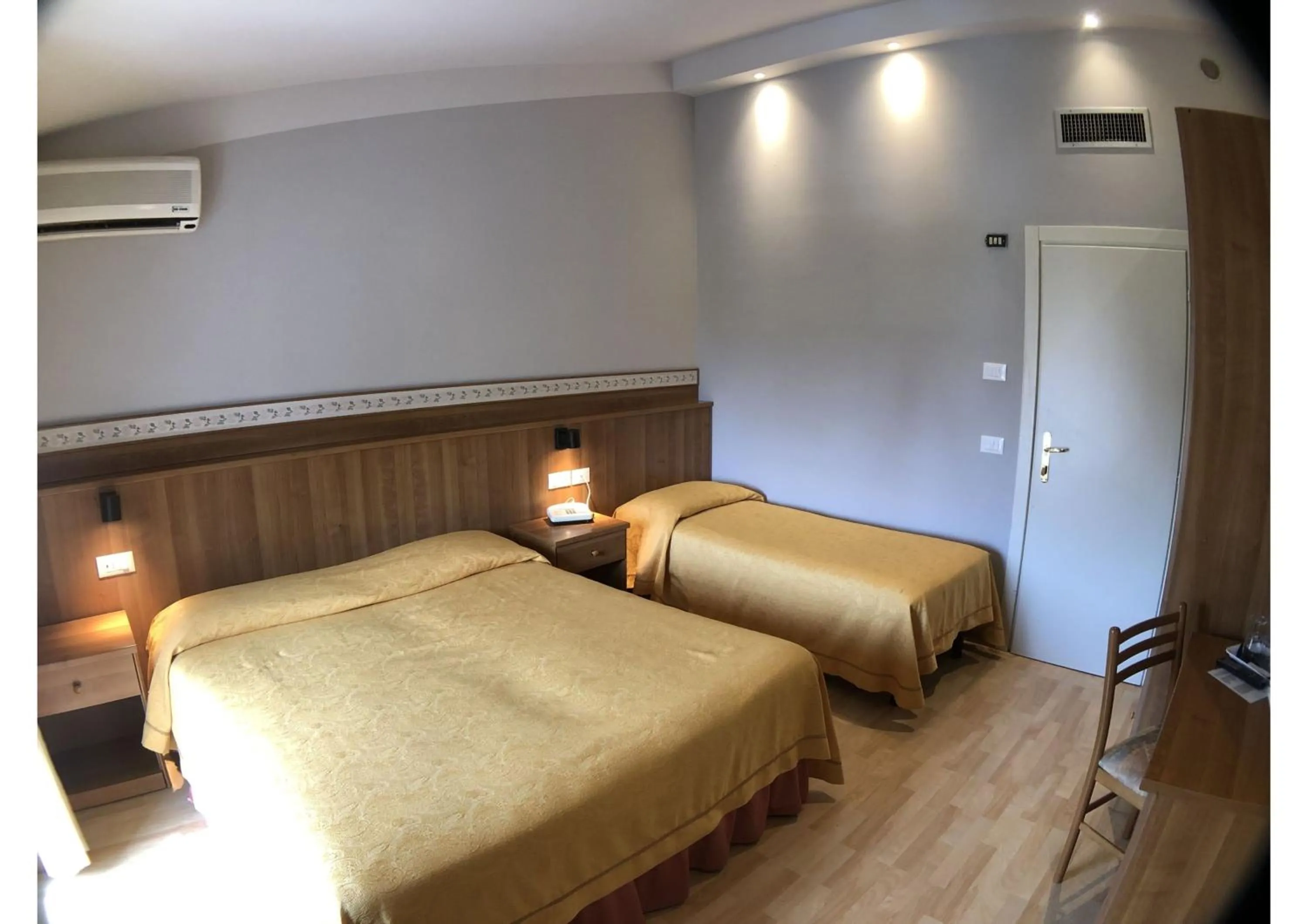 Bed in Hotel La Bussola