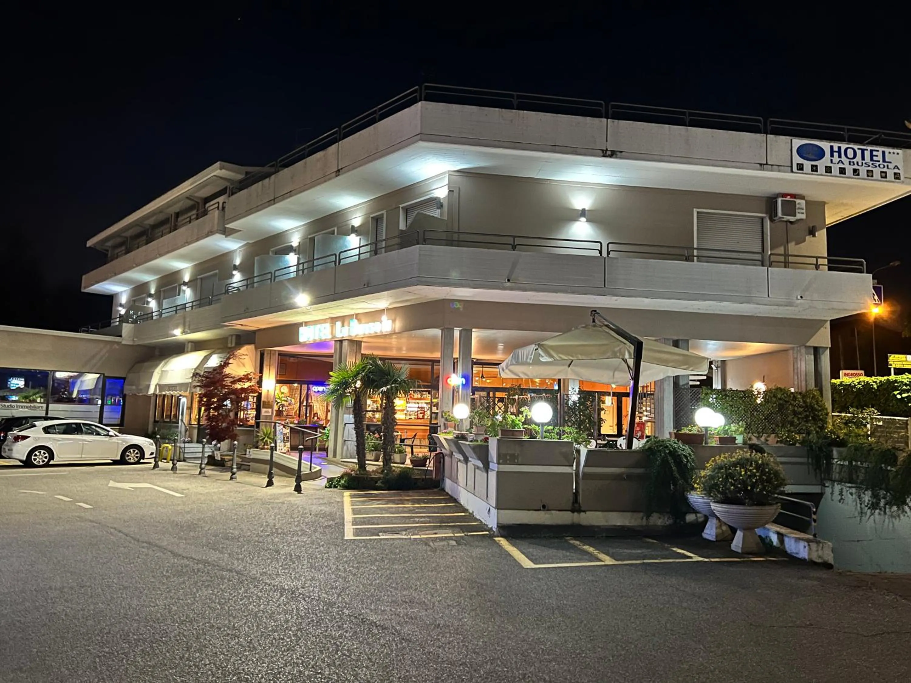 Property building in Hotel La Bussola