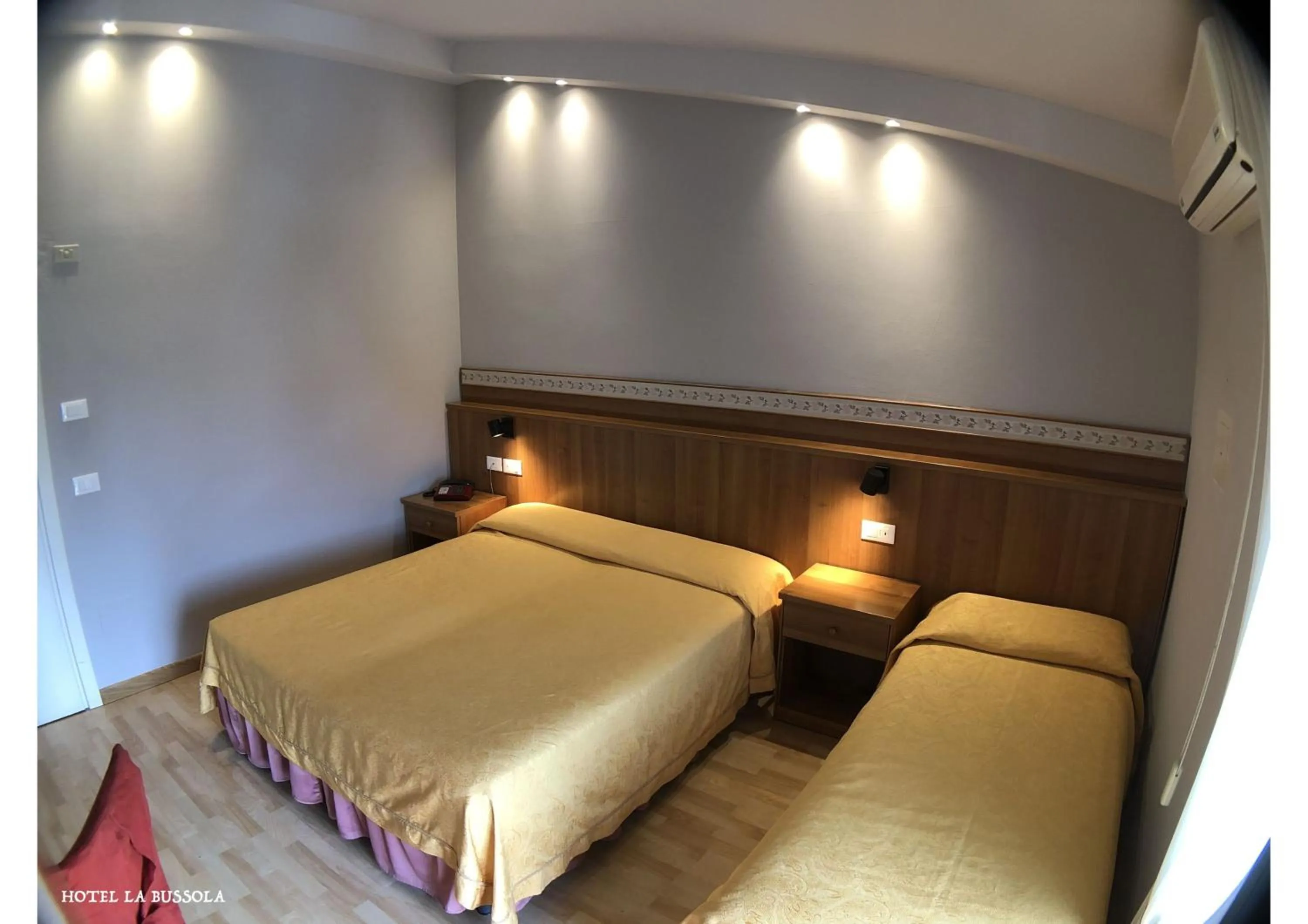 Bed in Hotel La Bussola