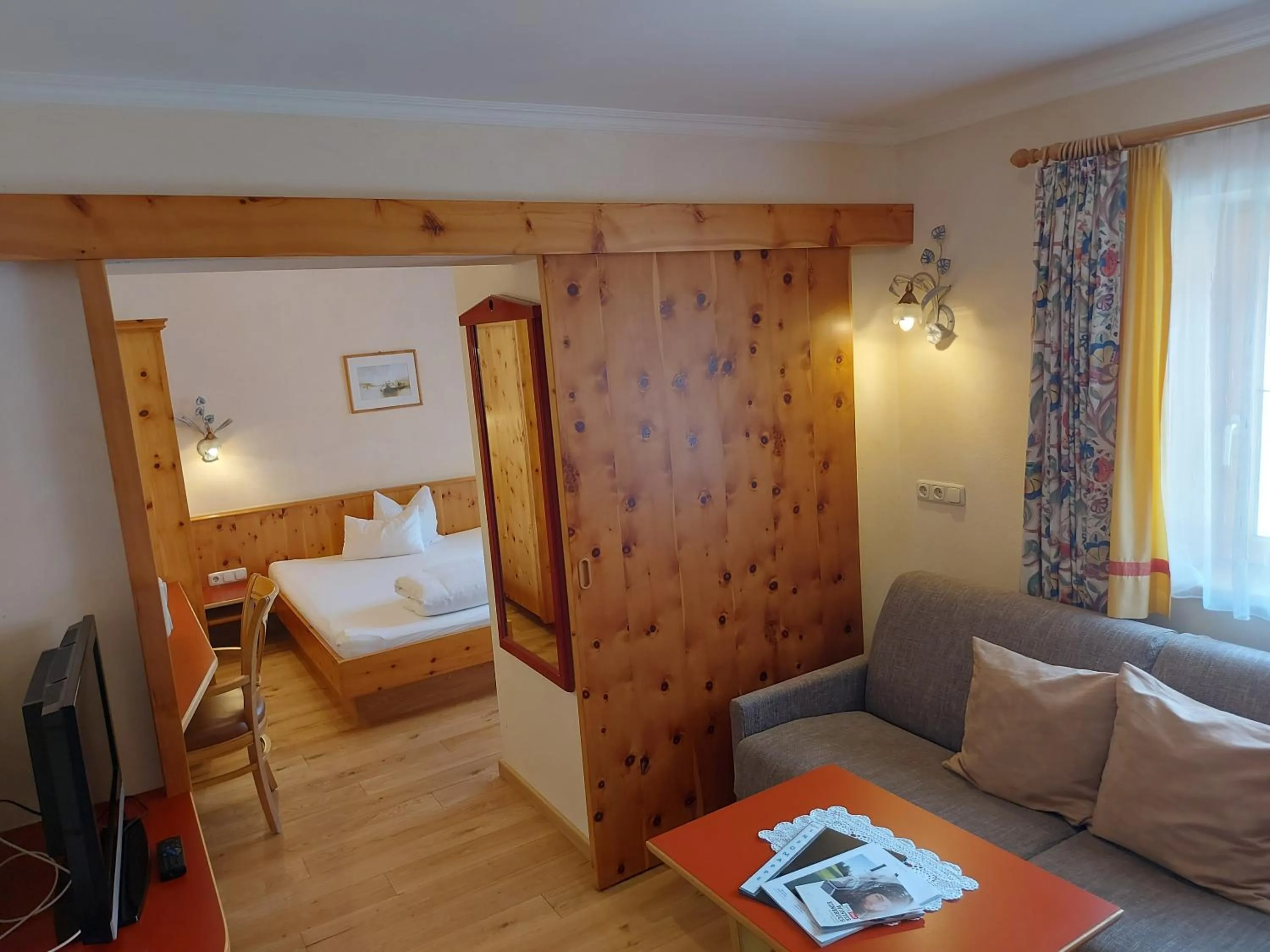 Bedroom, Bed in Hotel Enzian