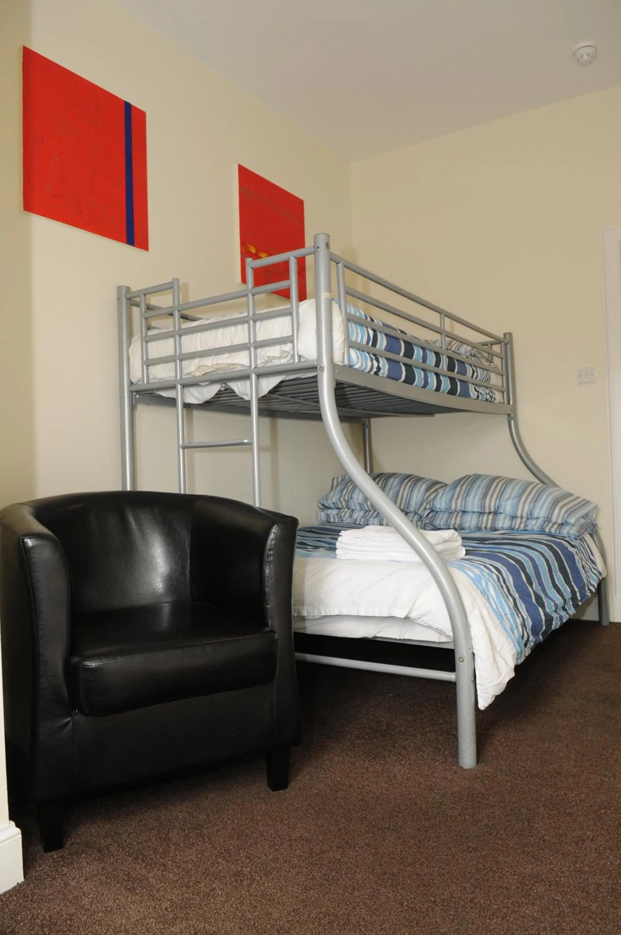 bunk bed, Bed in The Hostel