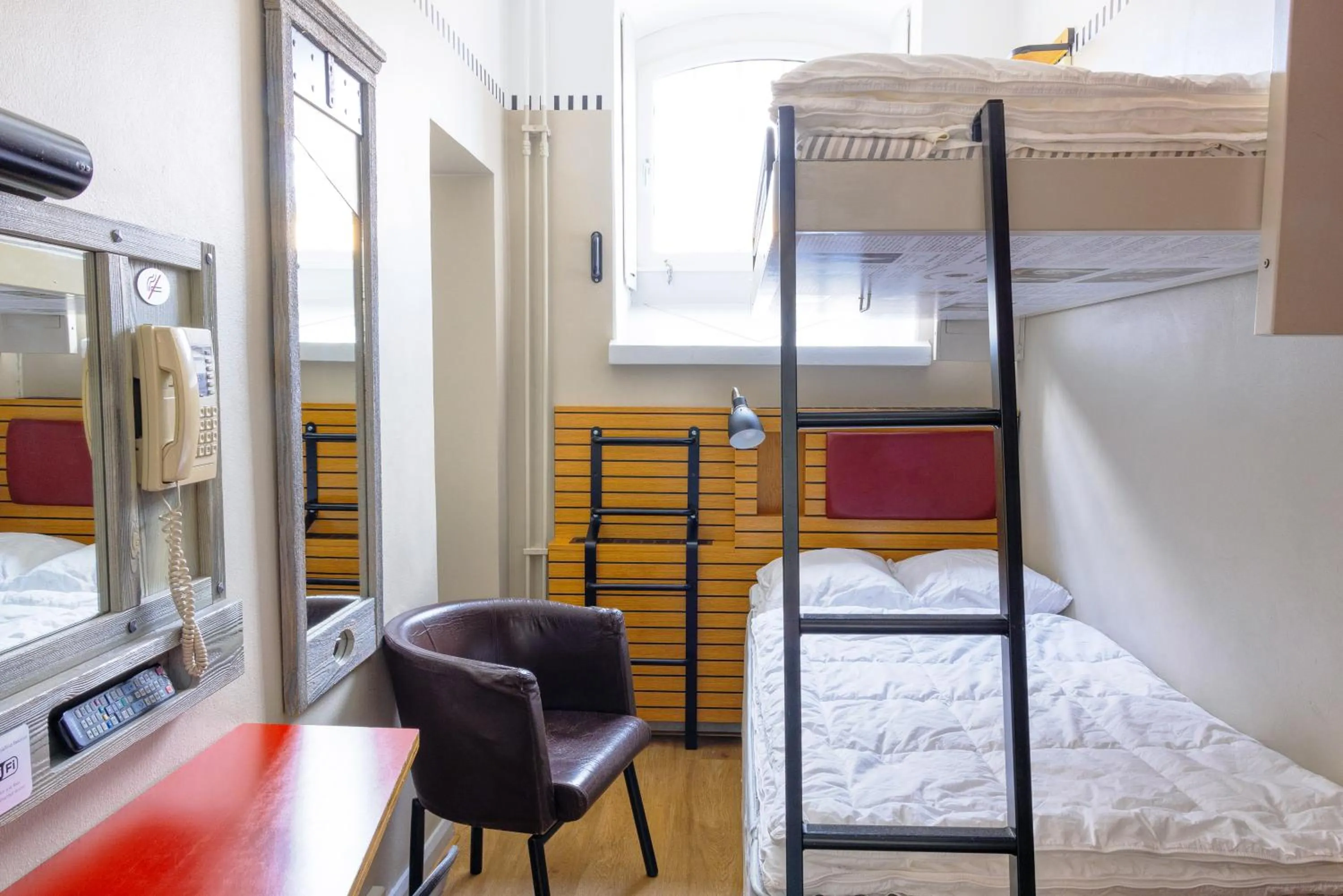 Bedroom, Bed in STF Långholmen Hostel