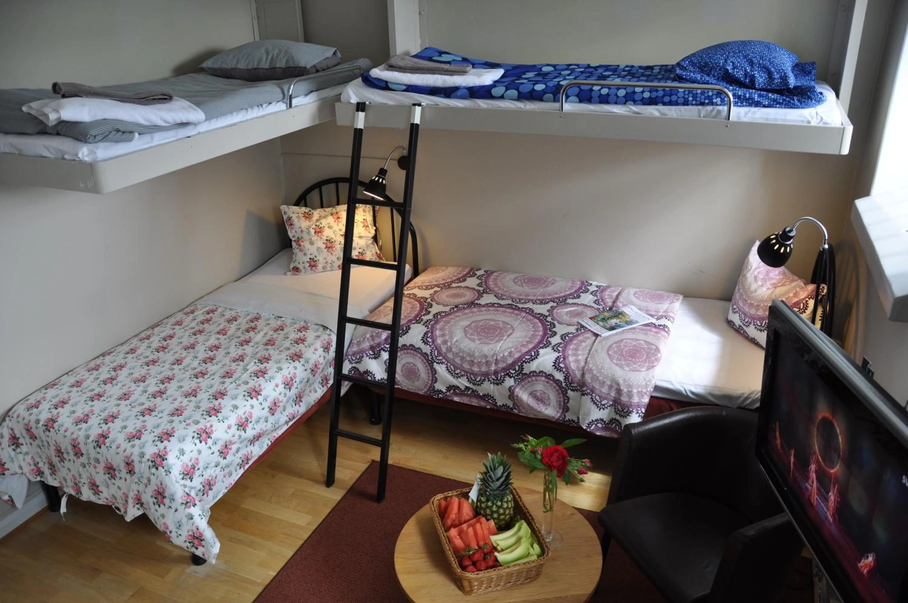 Bedroom, Bed in STF Långholmen Hostel