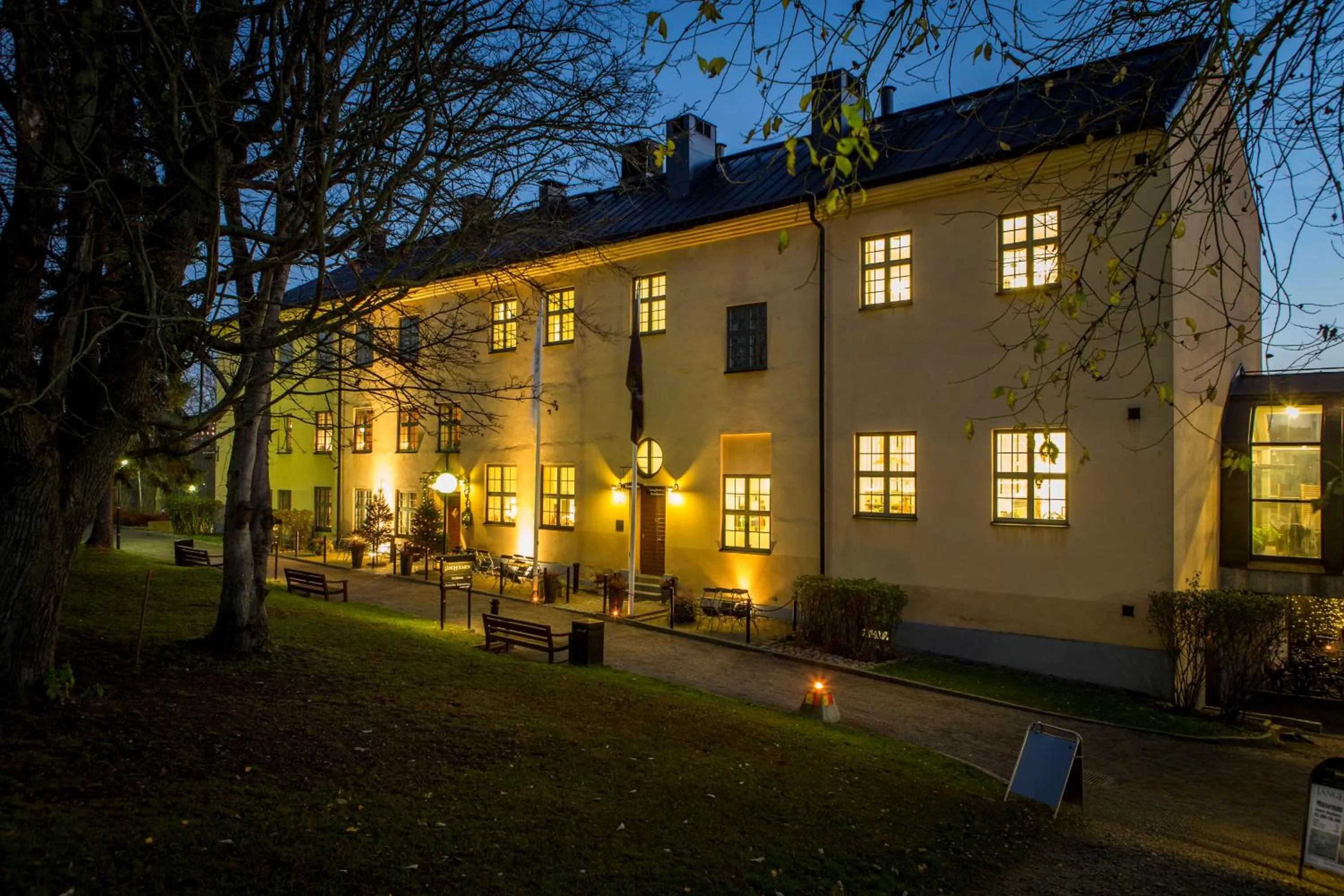 Facade/entrance in STF Långholmen Hostel