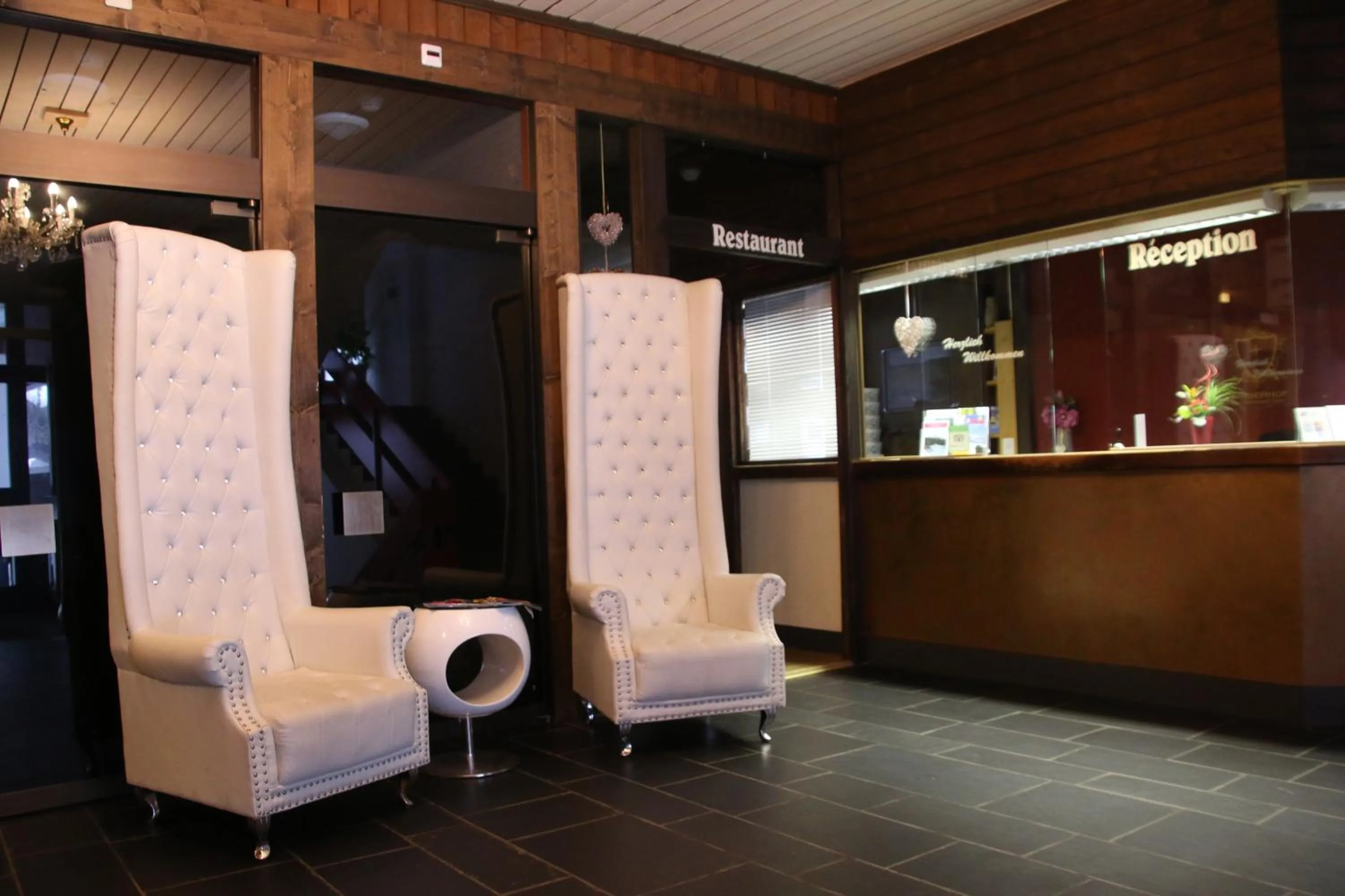 Lobby or reception in Minster Hotel