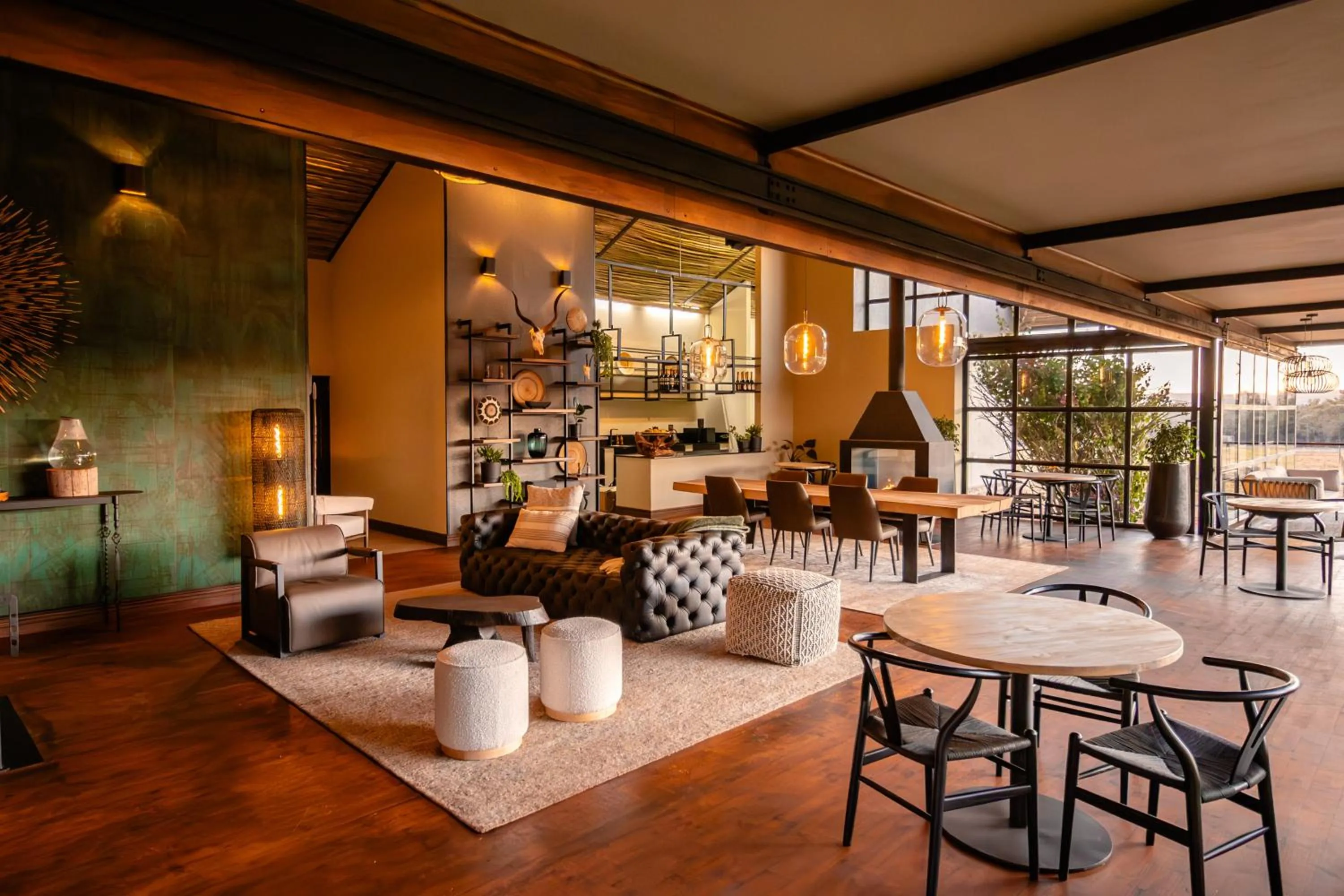 Lobby or reception in MHONDORO SAFARI LODGE & VILLA