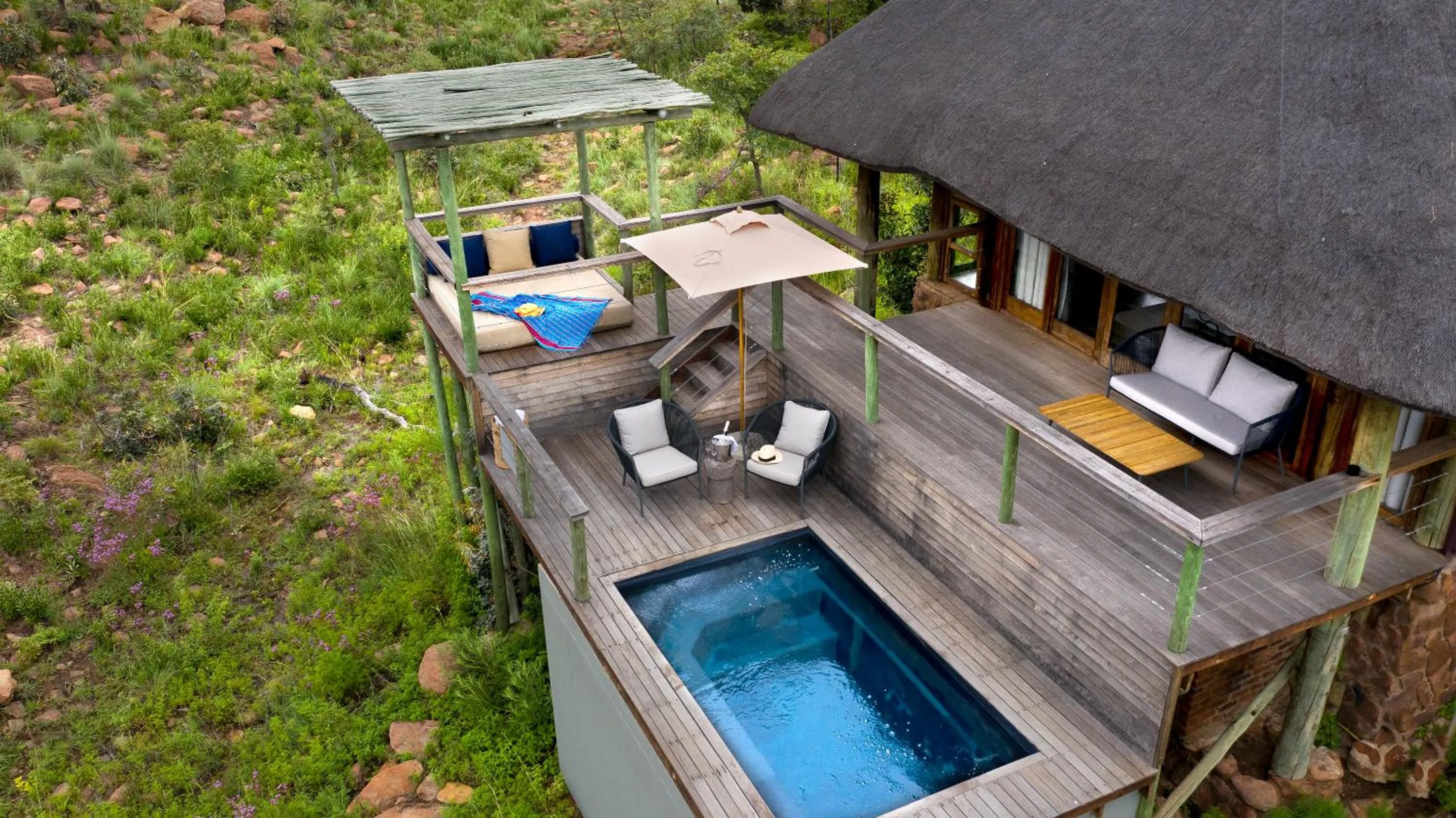 Swimming pool in MHONDORO SAFARI LODGE & VILLA