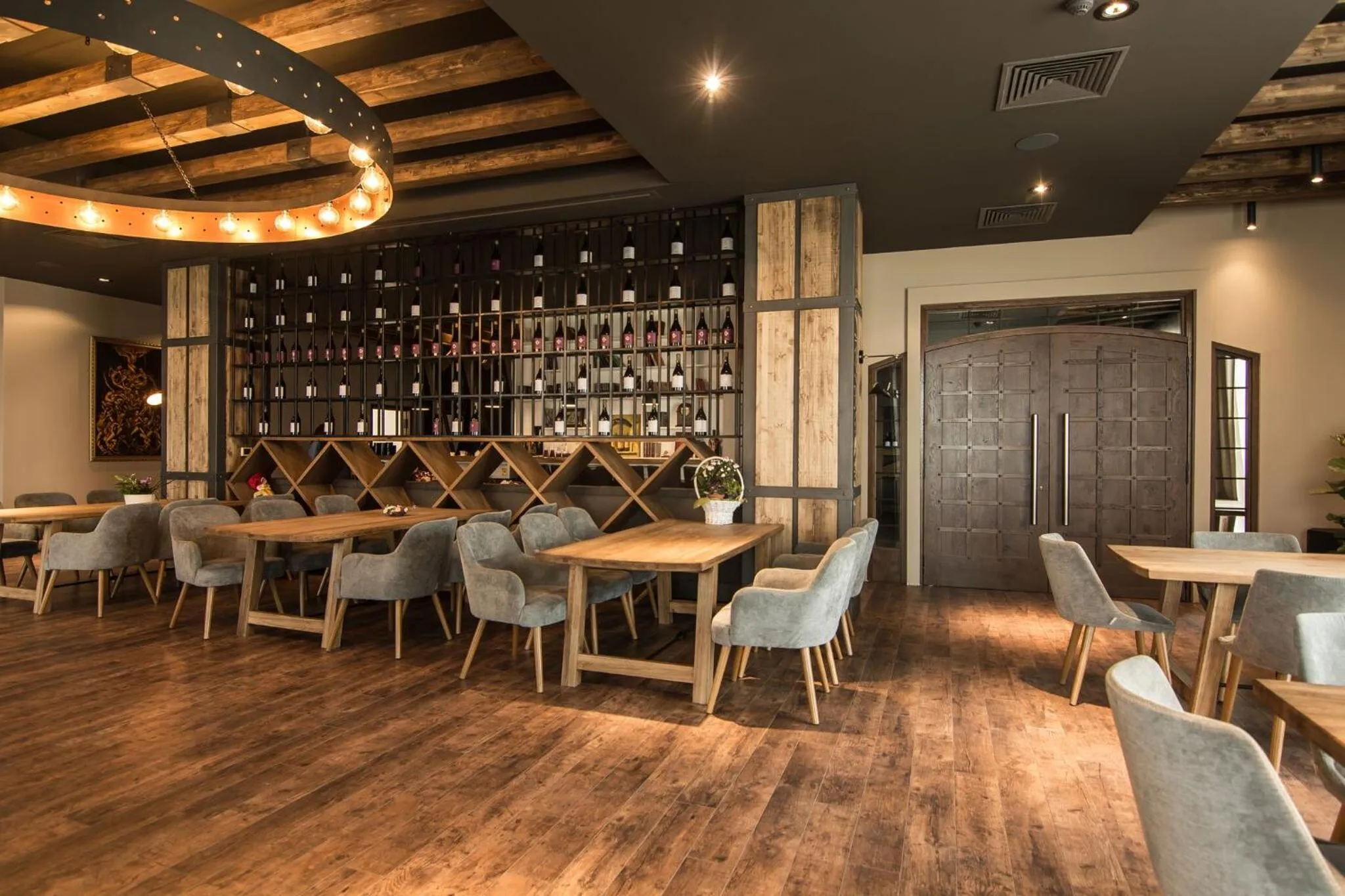 Restaurant/places to eat in Zaara Estate