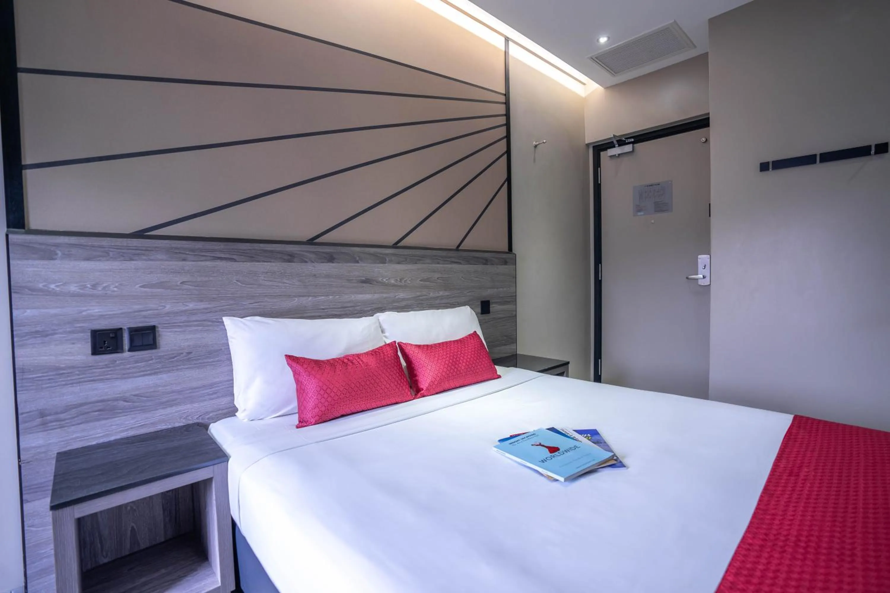 Bed in Hotel 81 Orchid