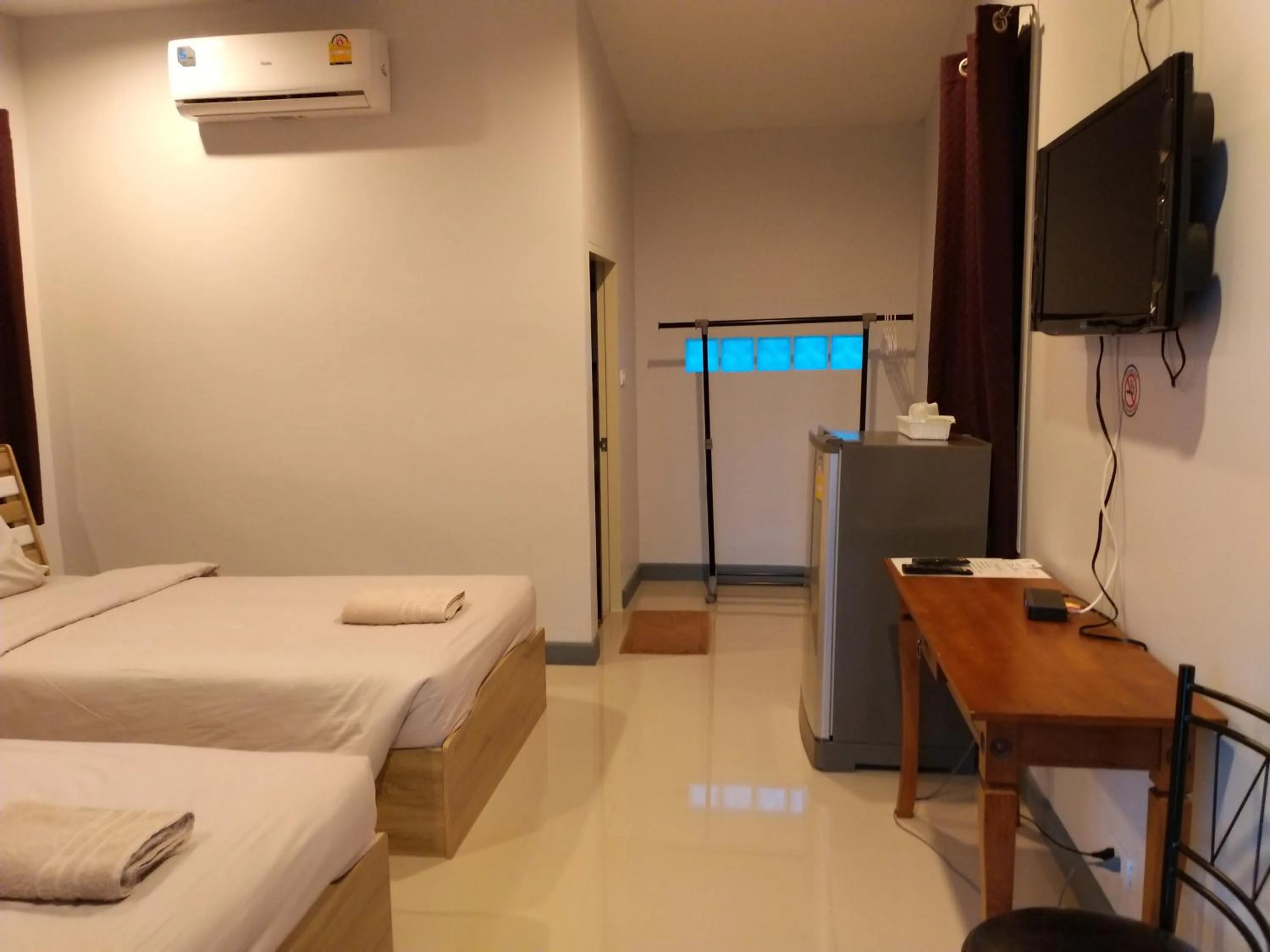 Photo of the whole room, Bed in Numhom Resort