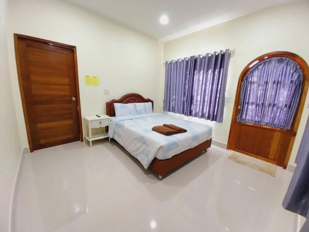 Bedroom, Bed in Numhom Resort