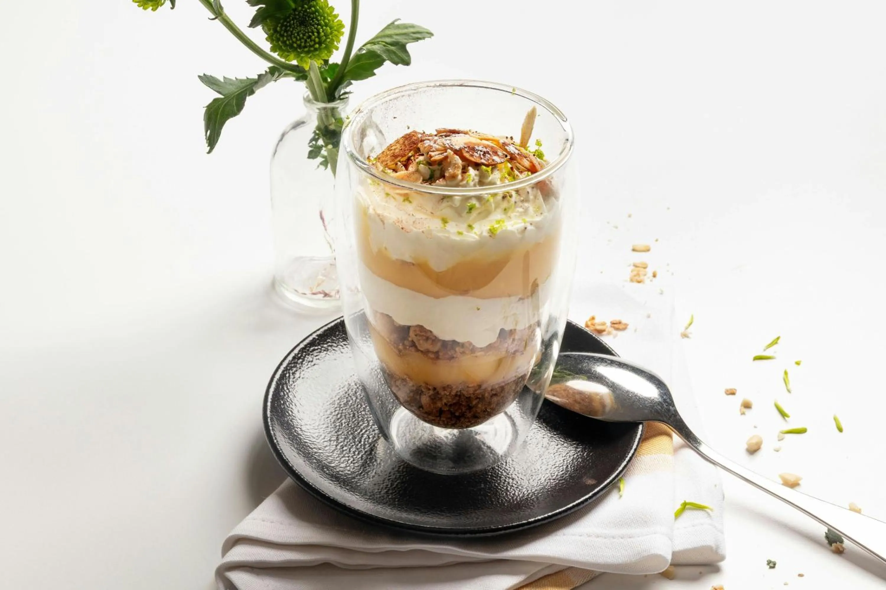 Restaurant/places to eat in Courtyard by Marriott Paris Gare de Lyon