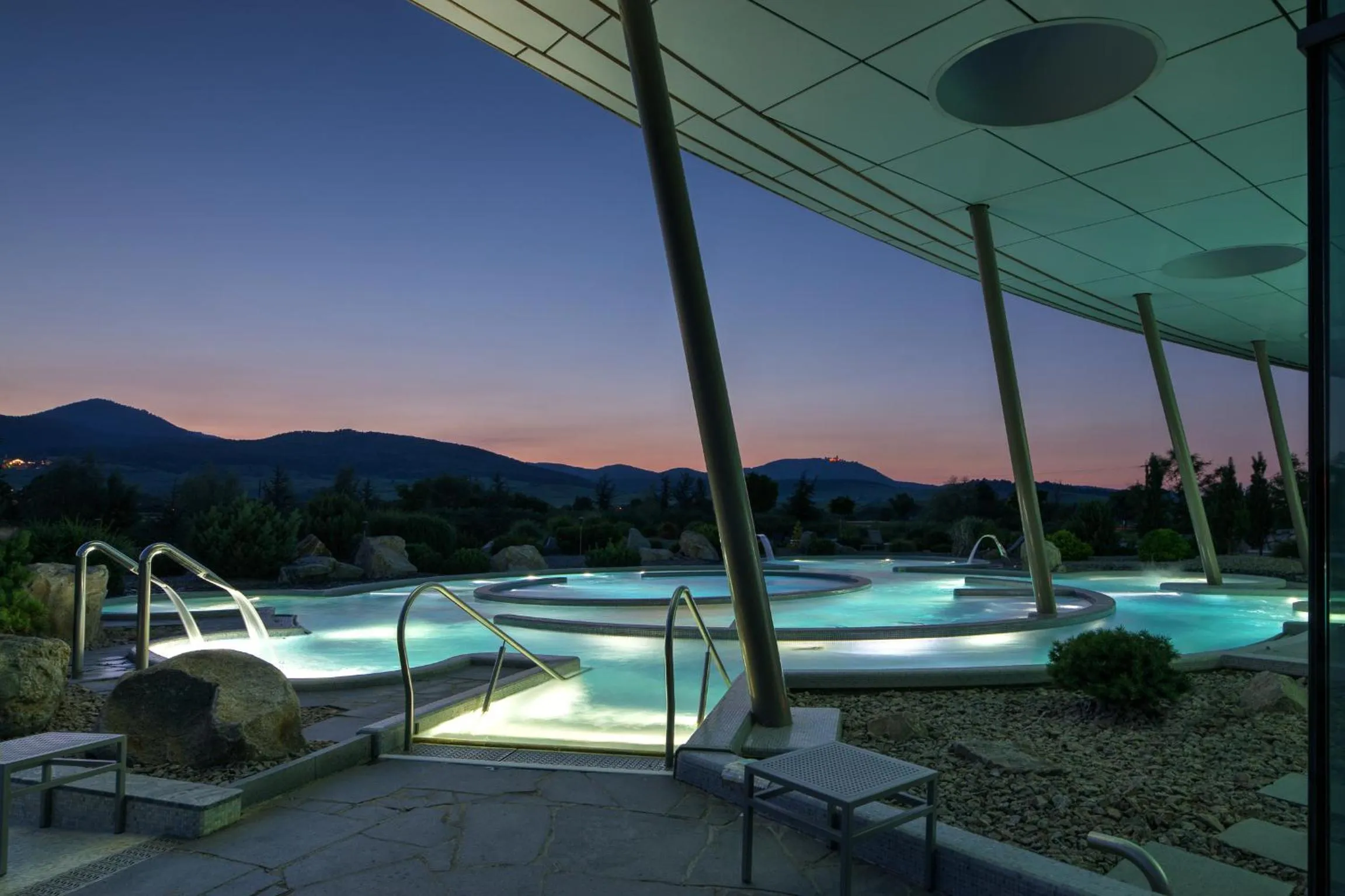 Hot Tub in Hôtel Barrière Ribeauvillé
