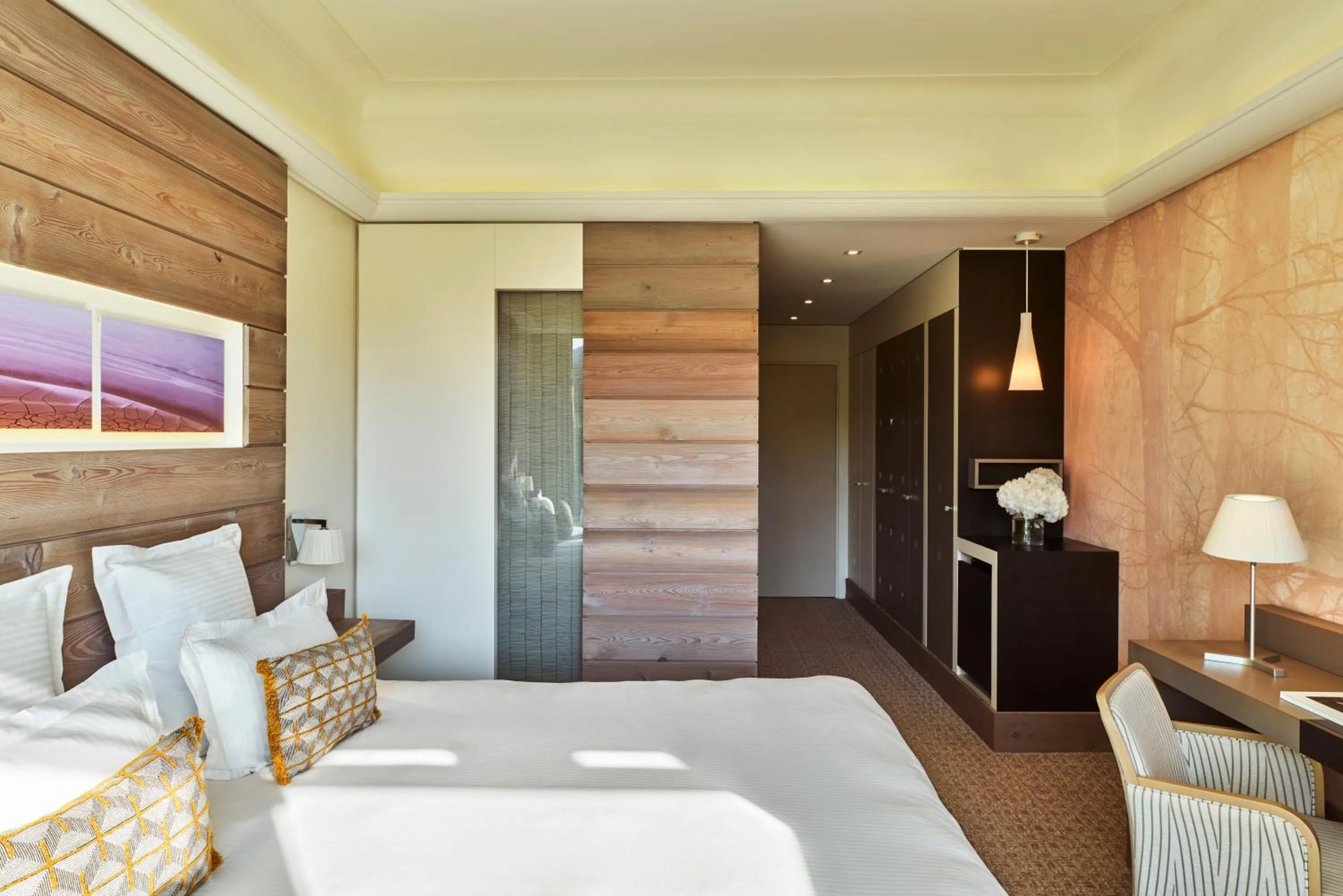 Bed in Hôtel Barrière Ribeauvillé