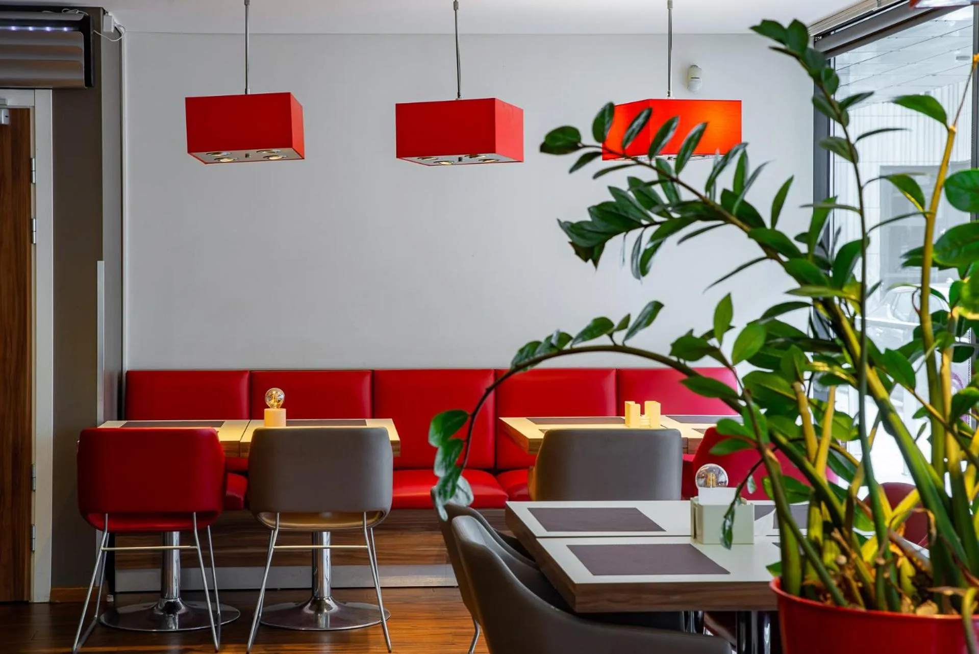 Restaurant/places to eat in Ibis Kaunas Centre