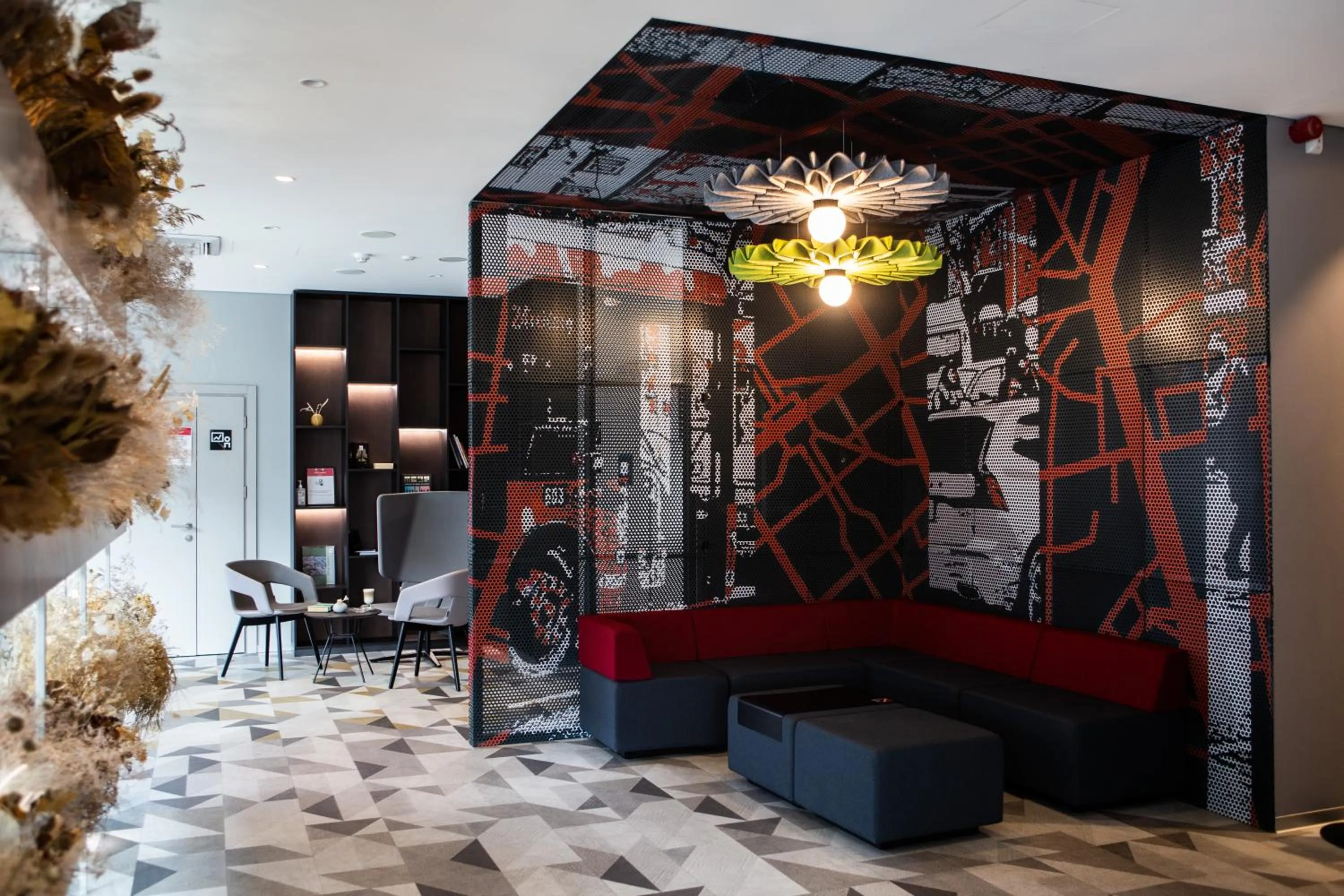 Lobby or reception in Ibis Kaunas Centre