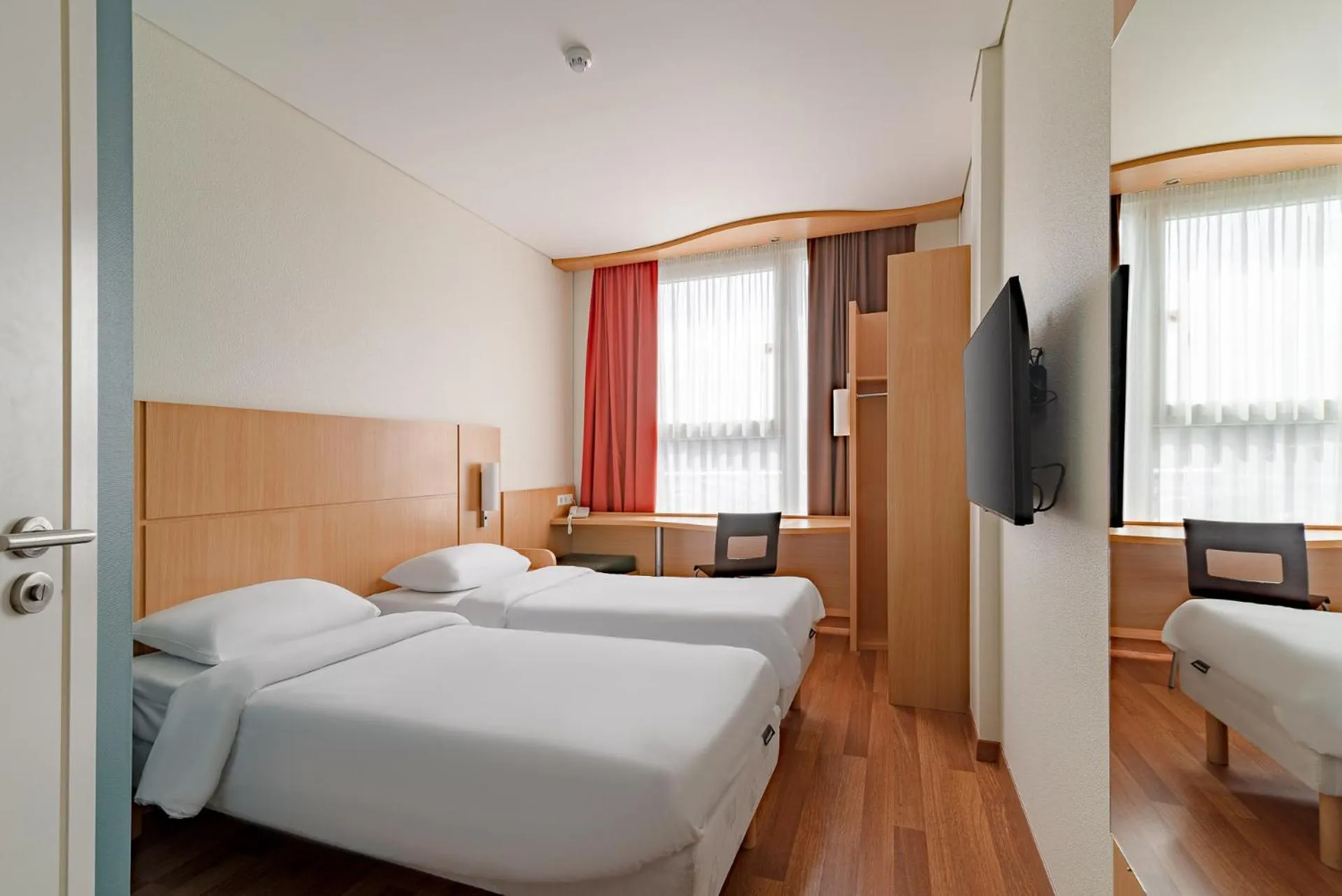 Bed in Ibis Kaunas Centre