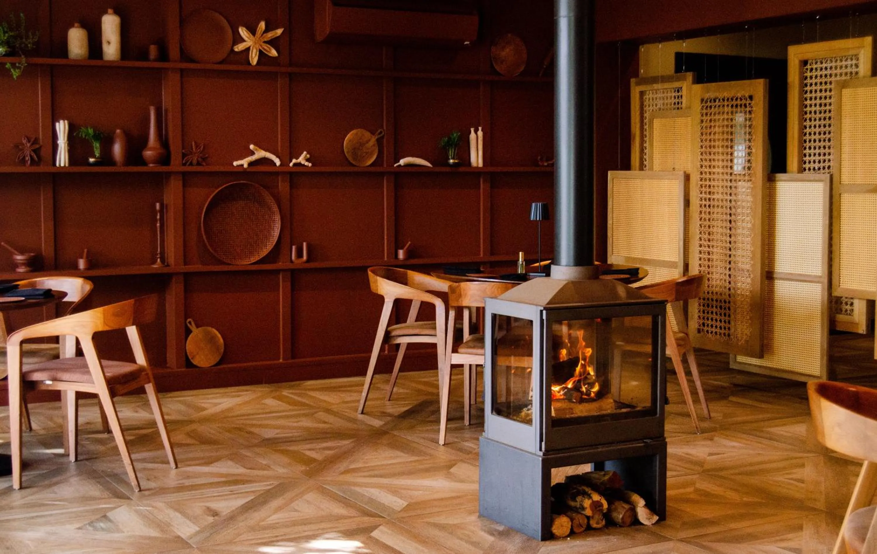 Restaurant/places to eat in Le Quartier Francais