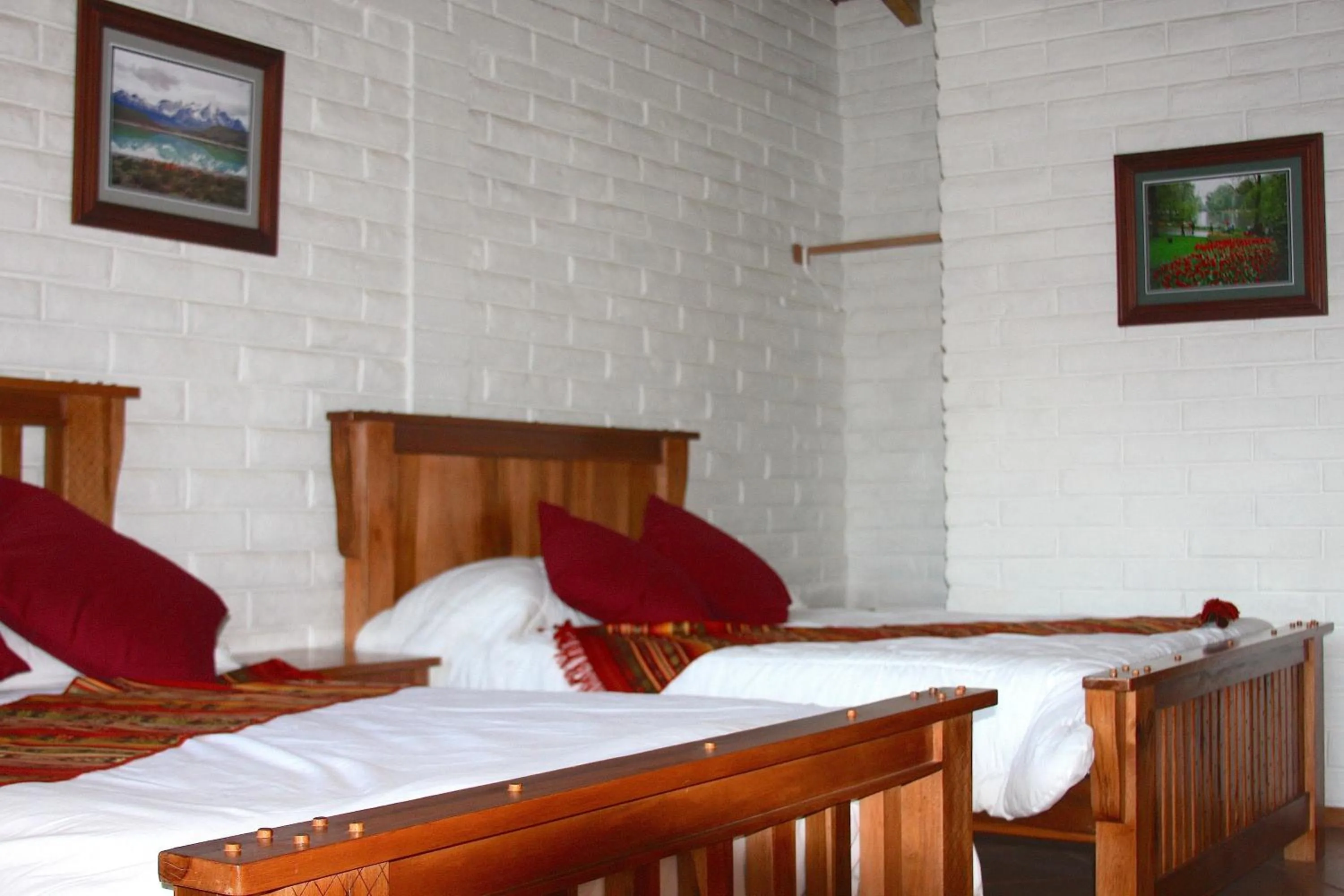 Photo of the whole room, Bed in Hosteria Cananvalle