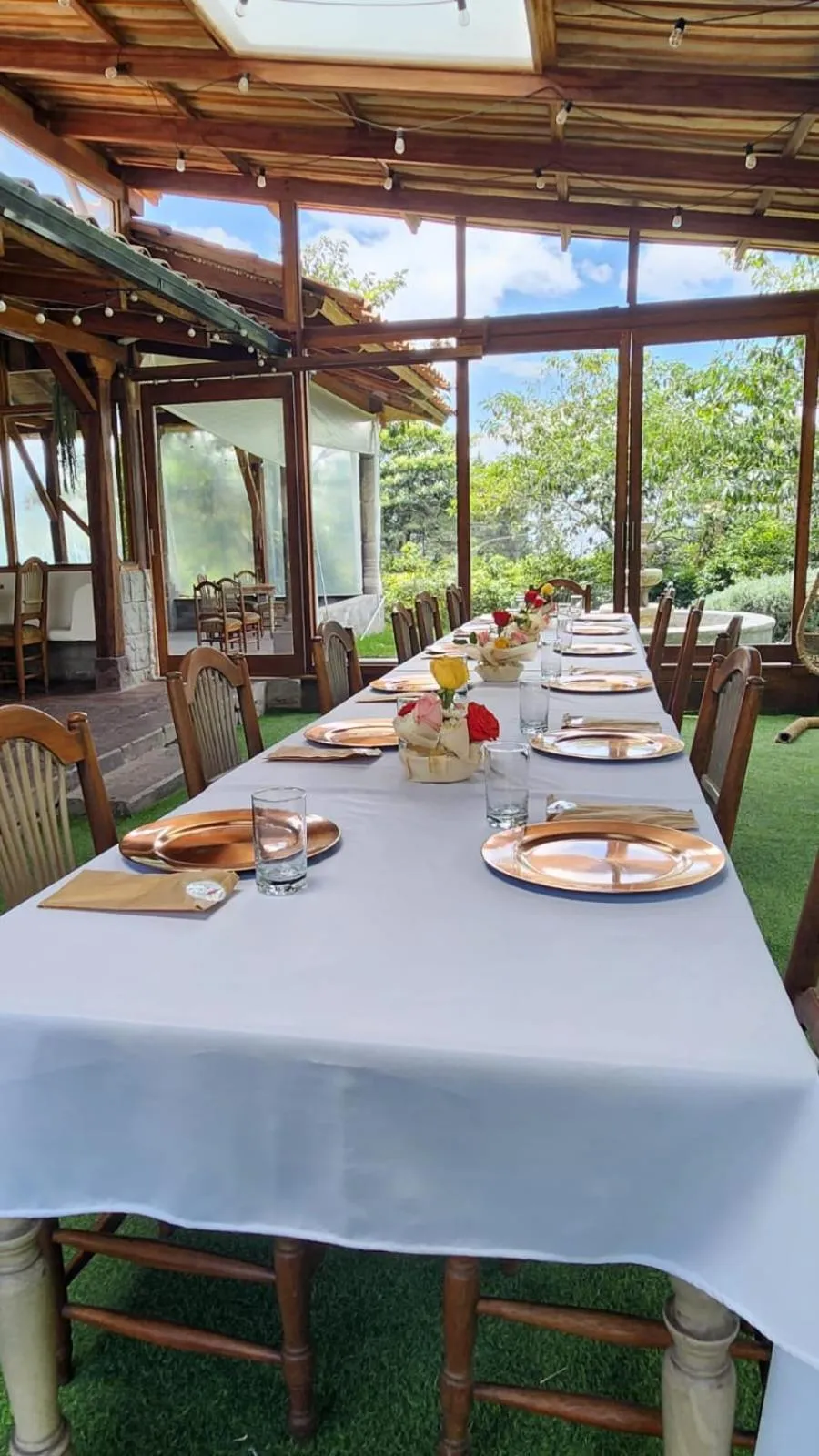 Restaurant/places to eat in Hosteria Cananvalle