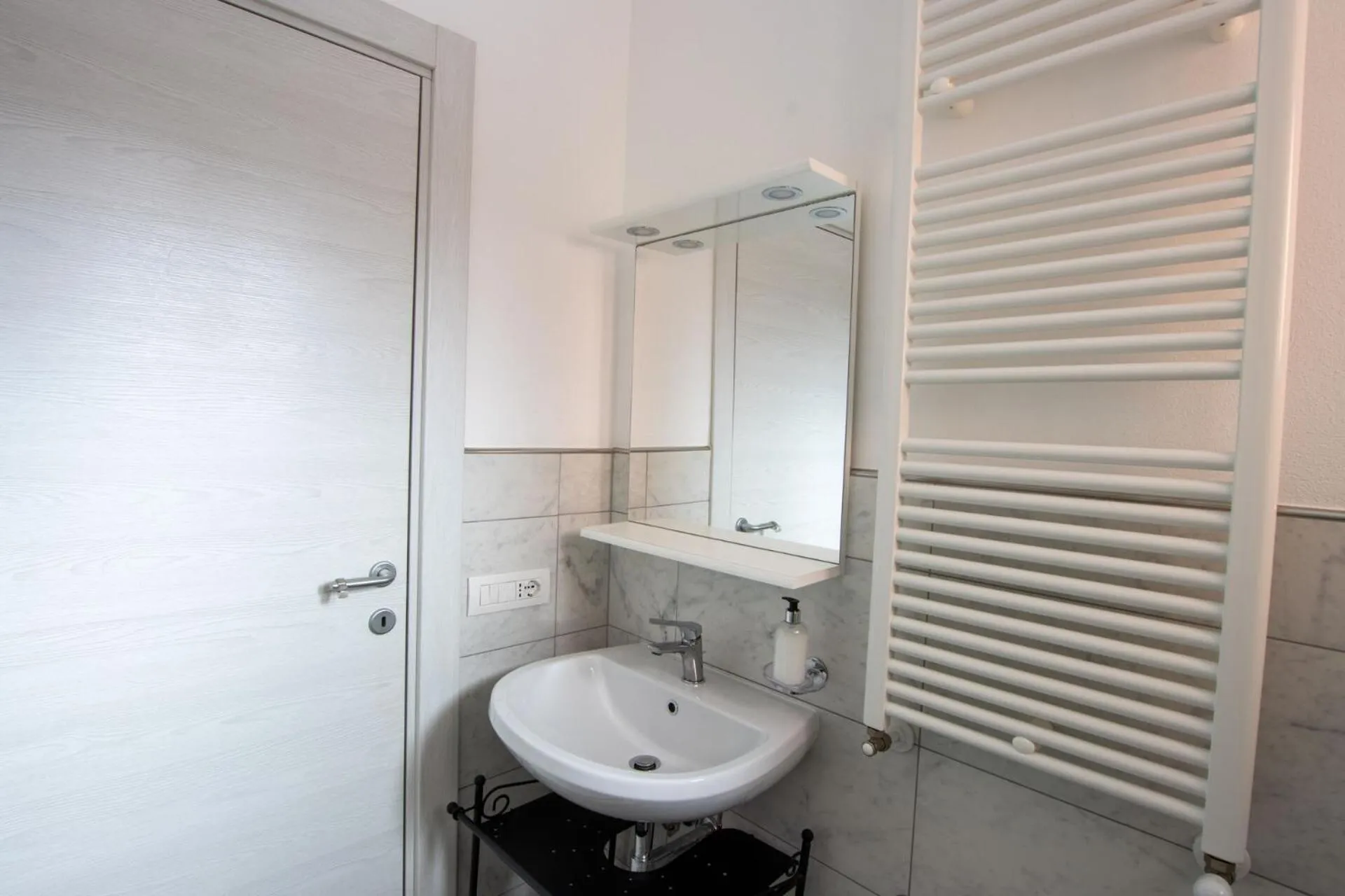 Shower in R&B Giardino 34