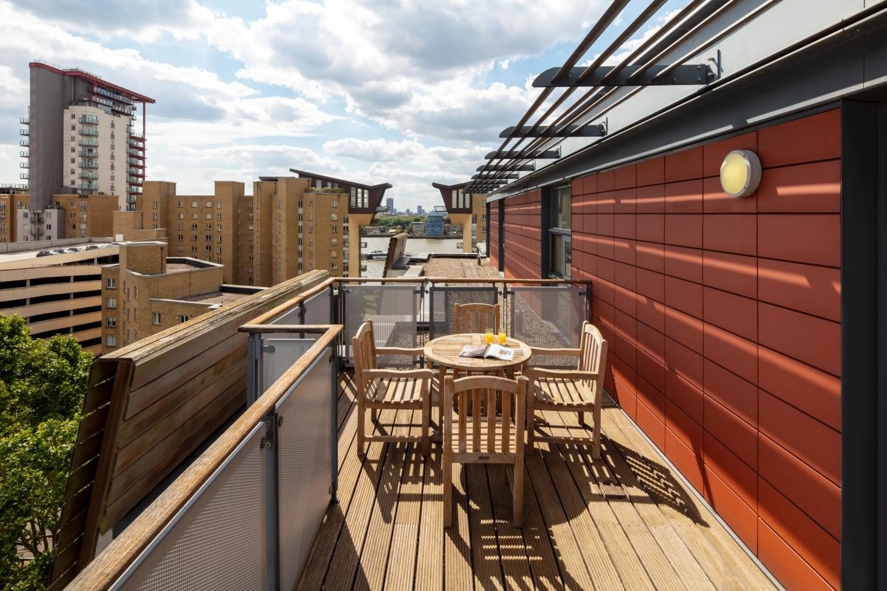 Balcony/Terrace in Marlin Canary Wharf