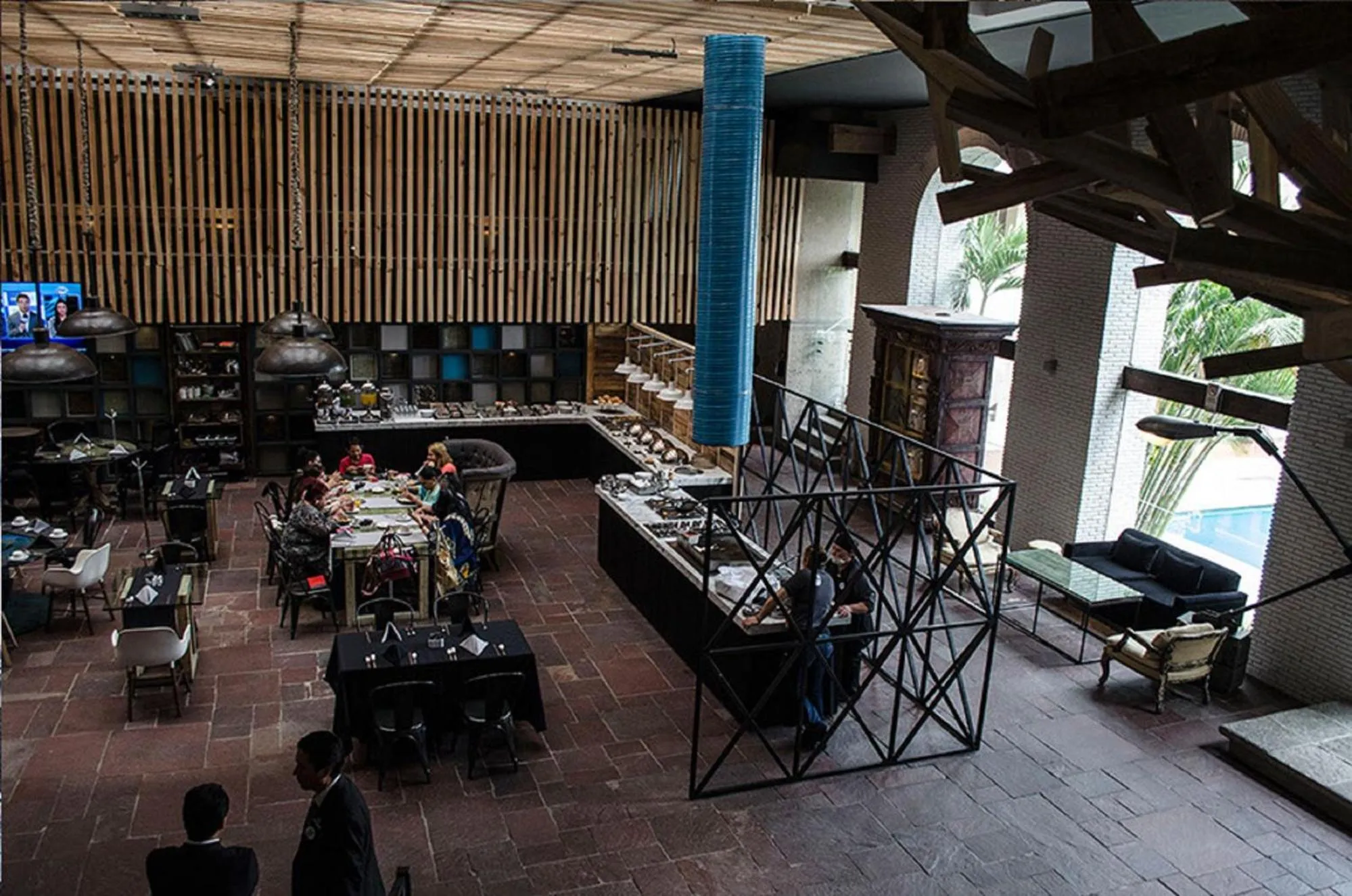 Restaurant/places to eat in NEhotel Nueva Estancia