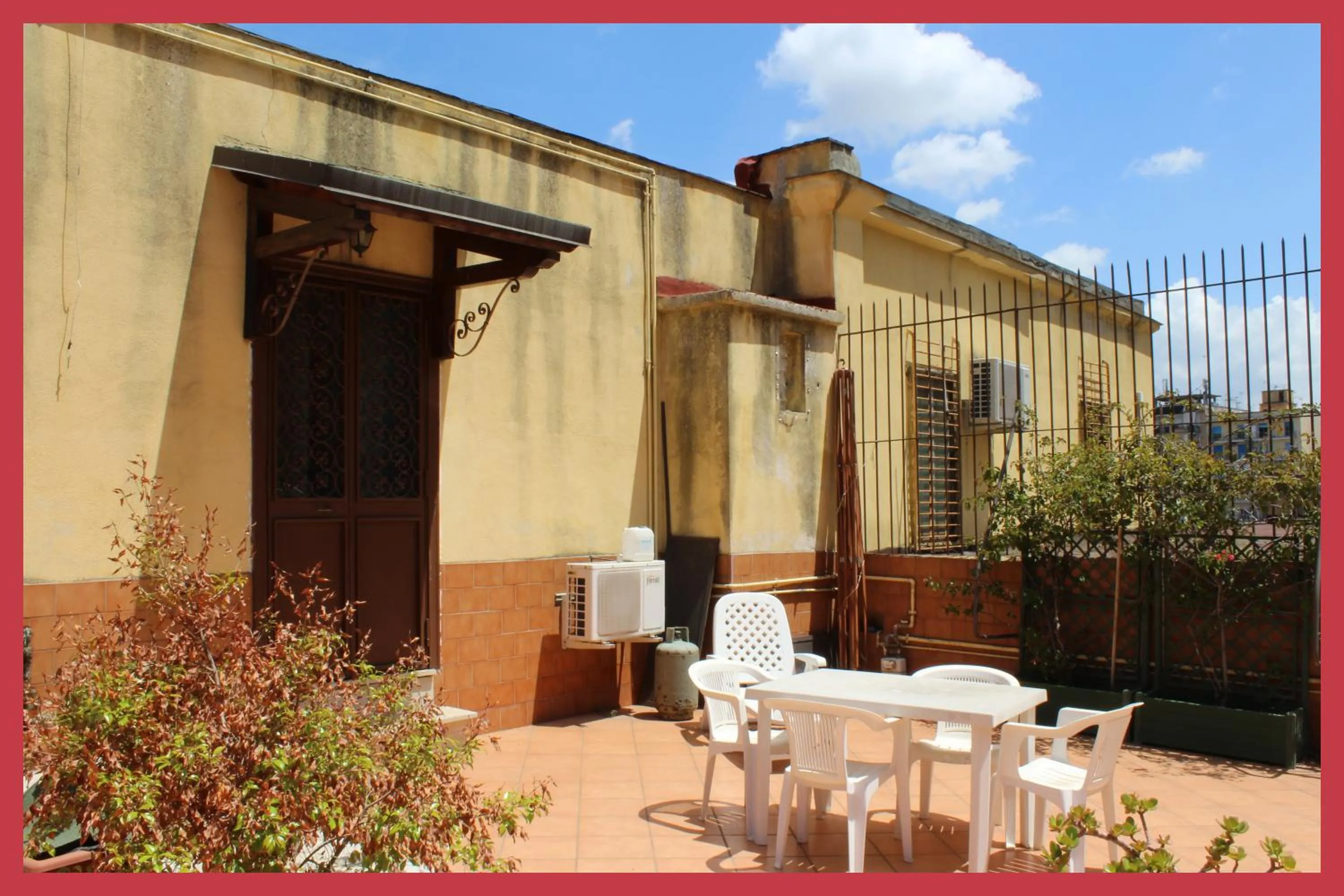 Balcony/Terrace in B&B La Storia Di Napoli
