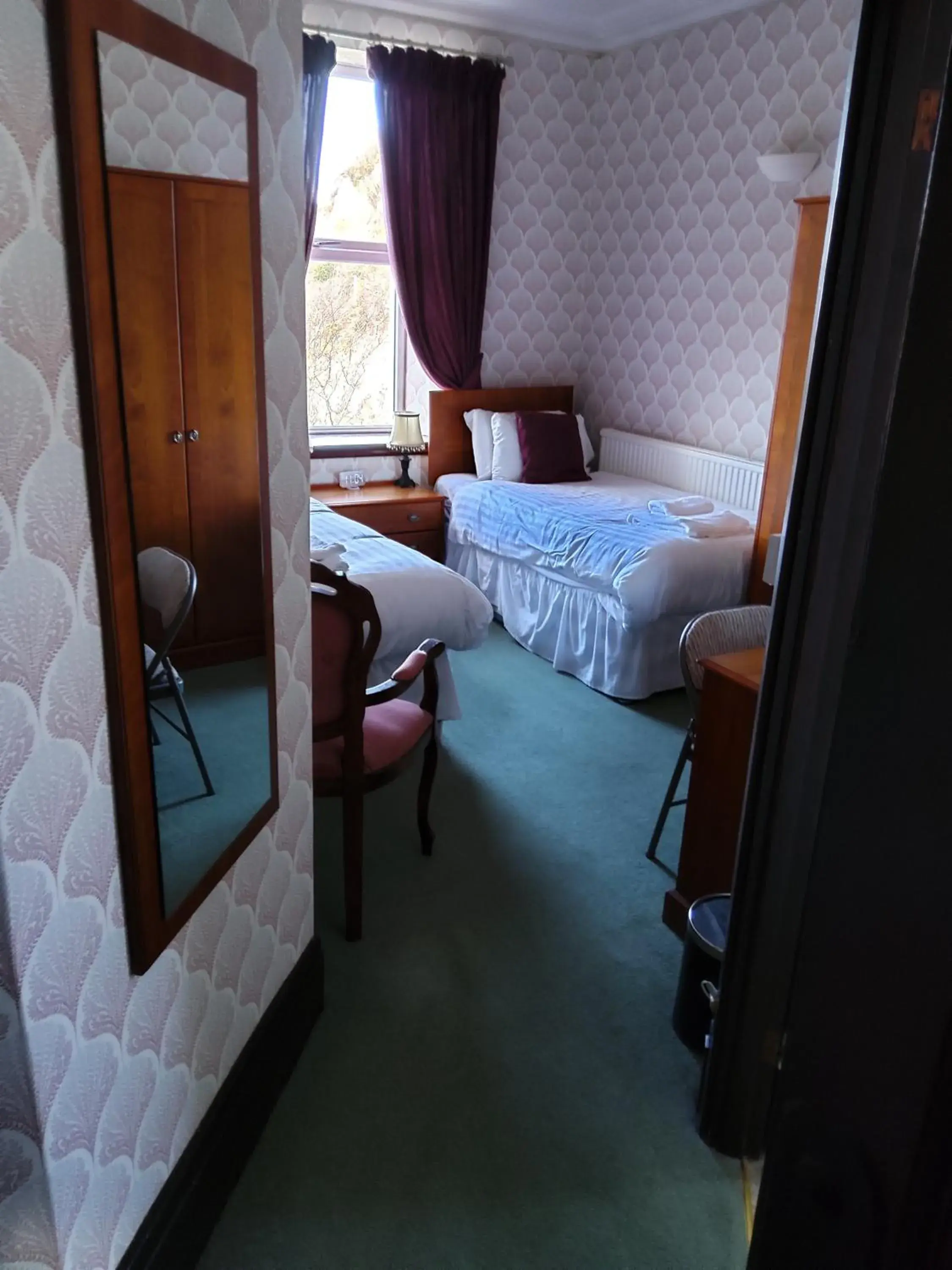 Standard Twin Room in Tyr Graig Castle Standard Twin Room in Tyr Graig Castle