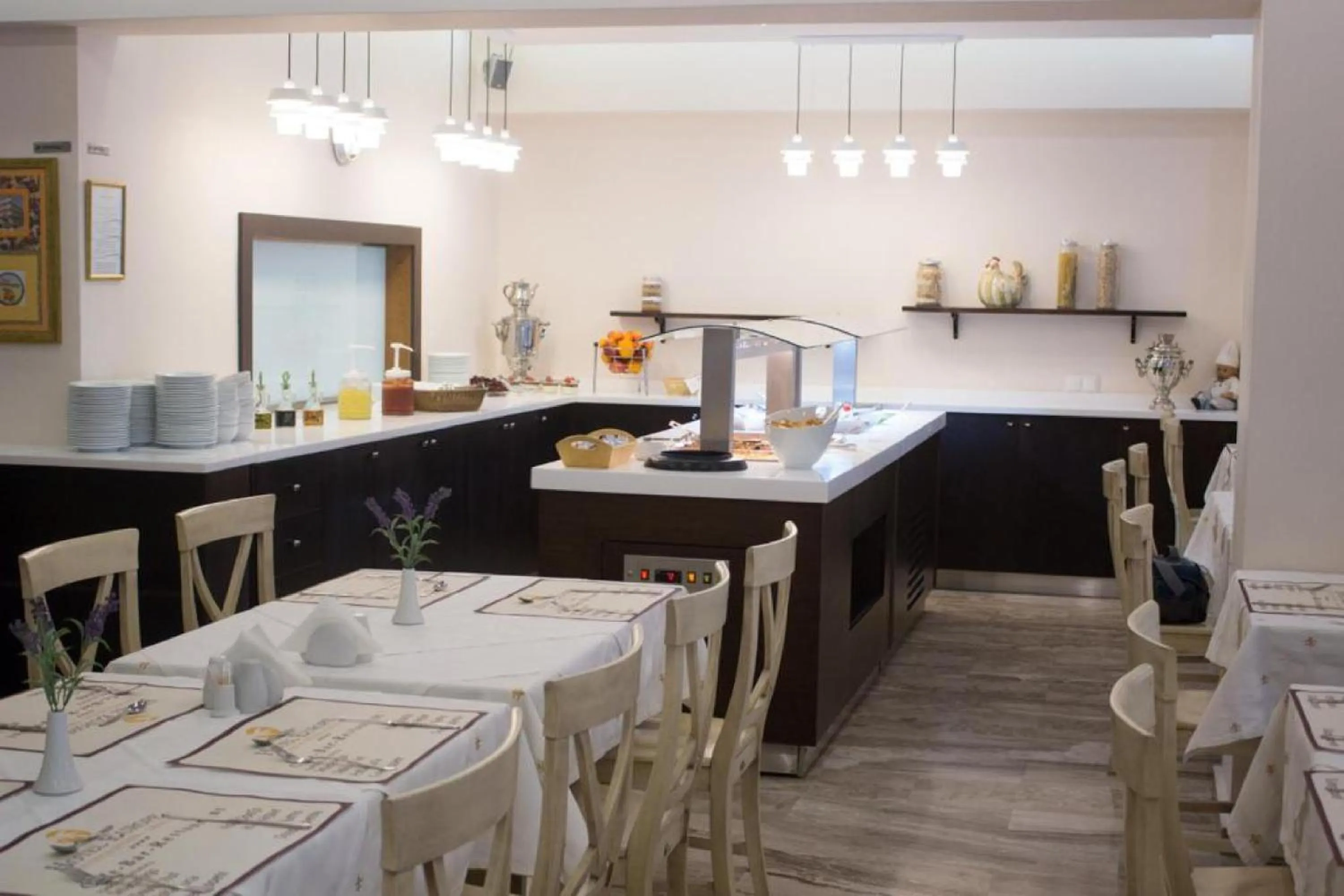 Buffet breakfast in Hotel Europe