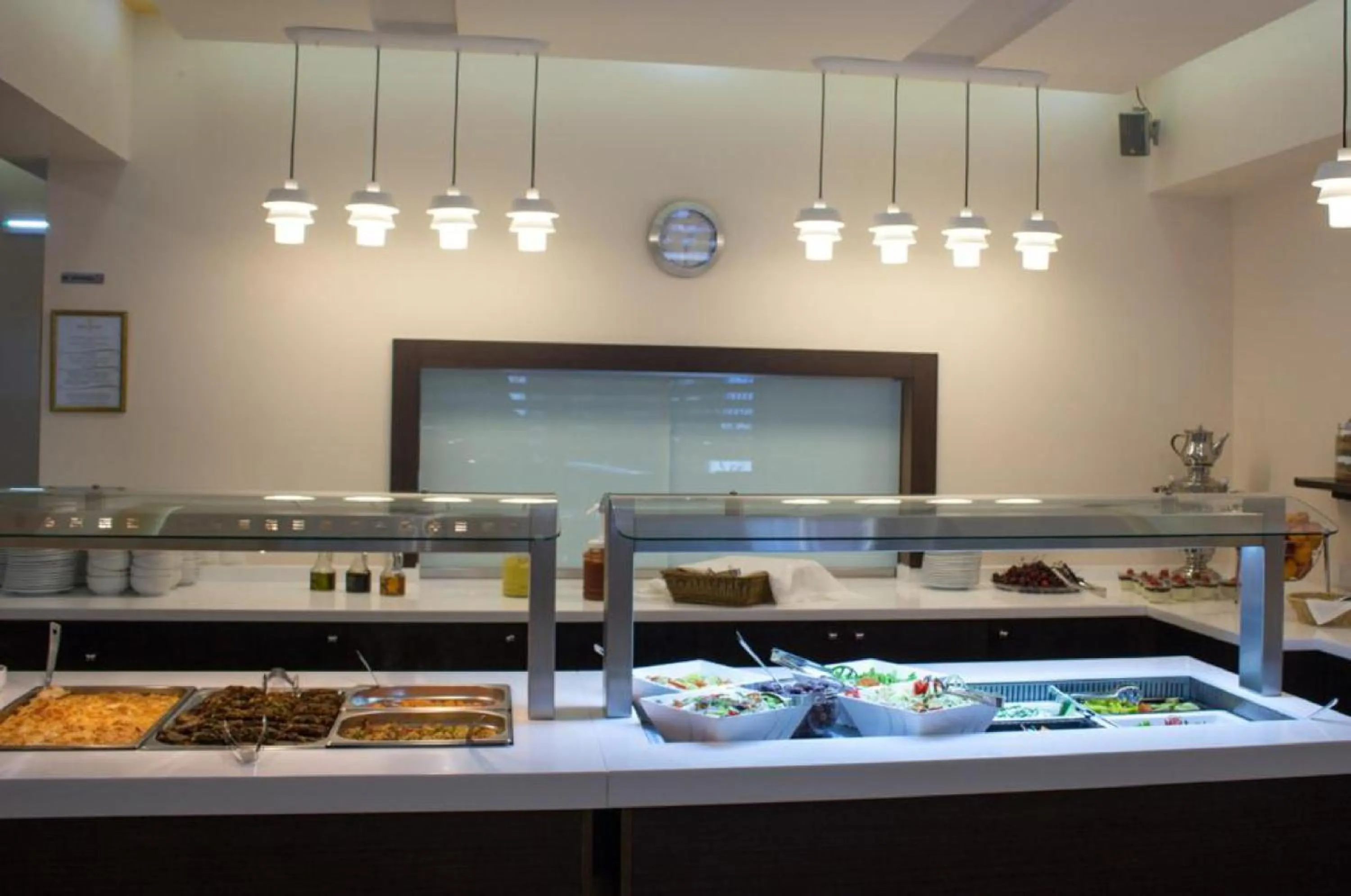 Buffet breakfast in Hotel Europe