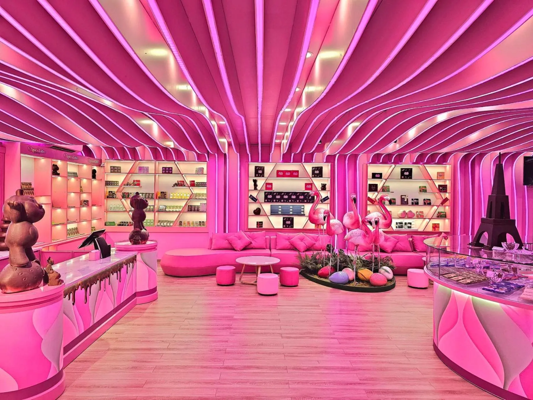 Entertainment in Flamingo Resort Dai Lai