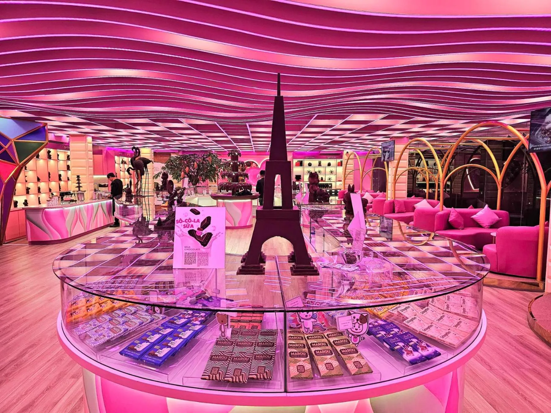 Entertainment in Flamingo Resort Dai Lai