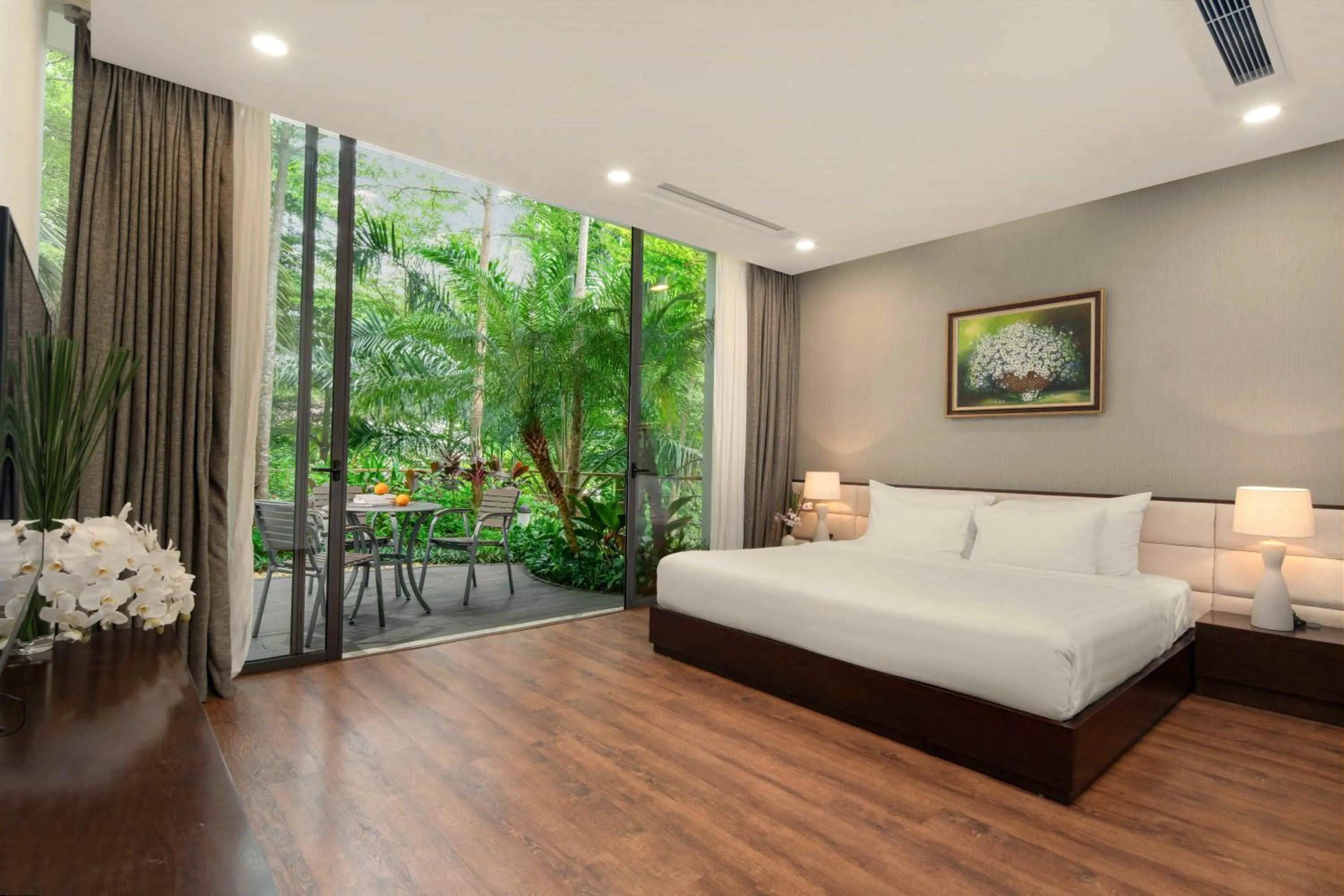 Bed in Flamingo Resort Dai Lai